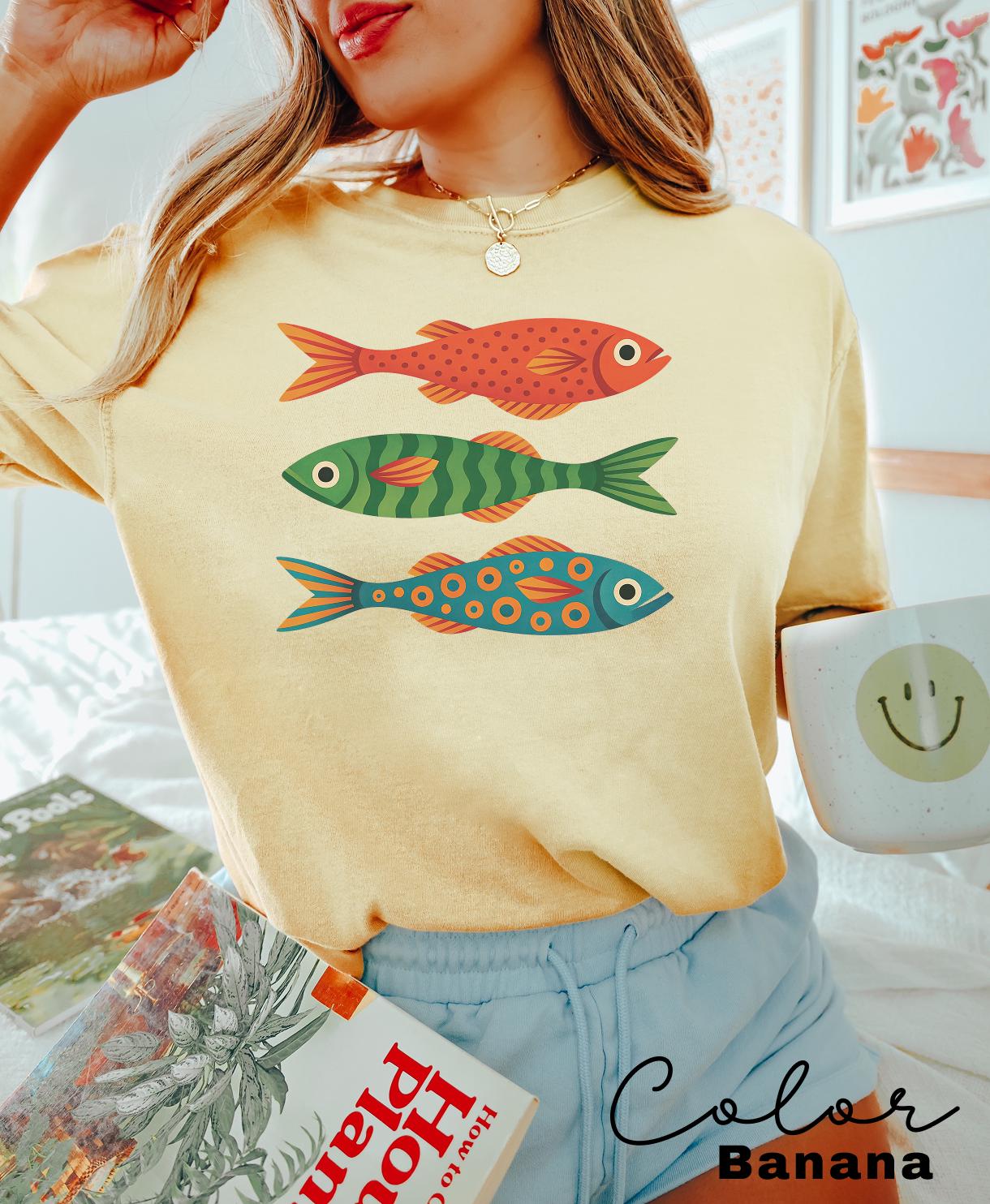 Comfort Colors Fish 90s Shirt Tomato Girl Tee Ocean Oversized Trendy Graphic Tshirt Summer Coastal Grandma Fisherman Aesthetic Colorful Fish