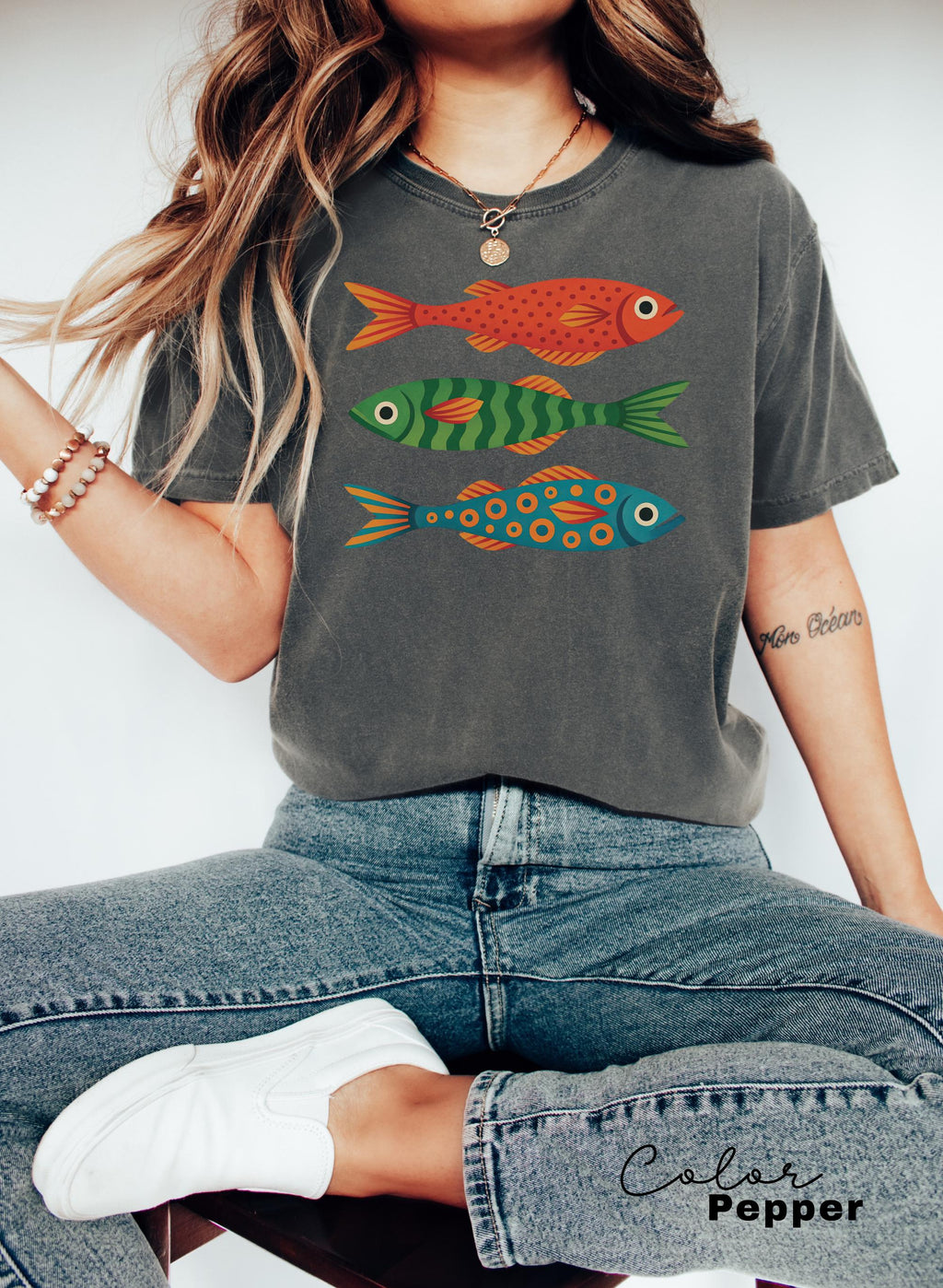 Comfort Colors Fish 90s Shirt Tomato Girl Tee Ocean Oversized Trendy Graphic Tshirt Summer Coastal Grandma Fisherman Aesthetic Colorful Fish