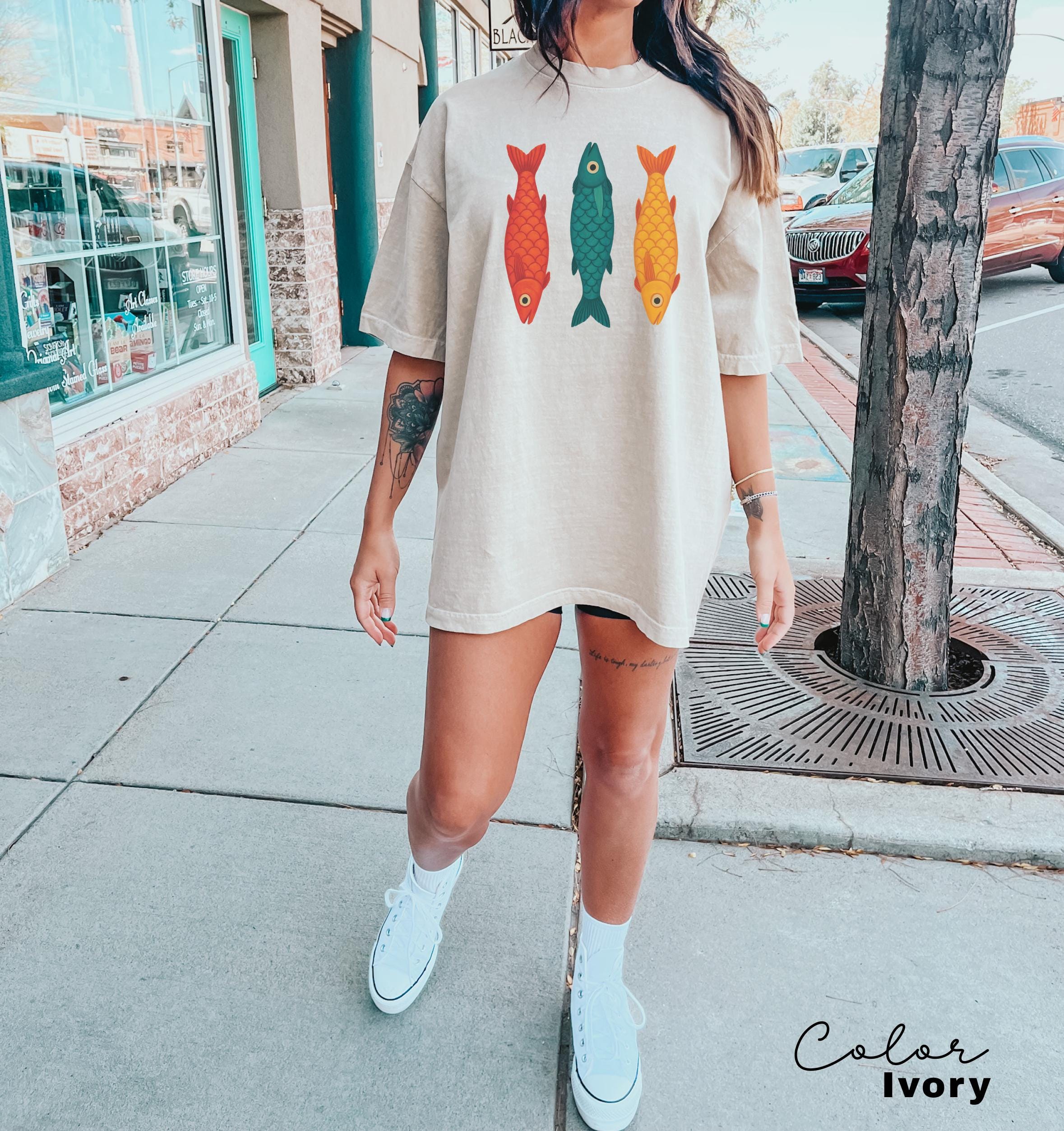 Fish Shirt, 90s Shirt Tomato Girl Tee Ocean Oversized Trendy Graphic Tshirt Summer Coastal Grandma Fisherman Aesthetic Colorful Fish