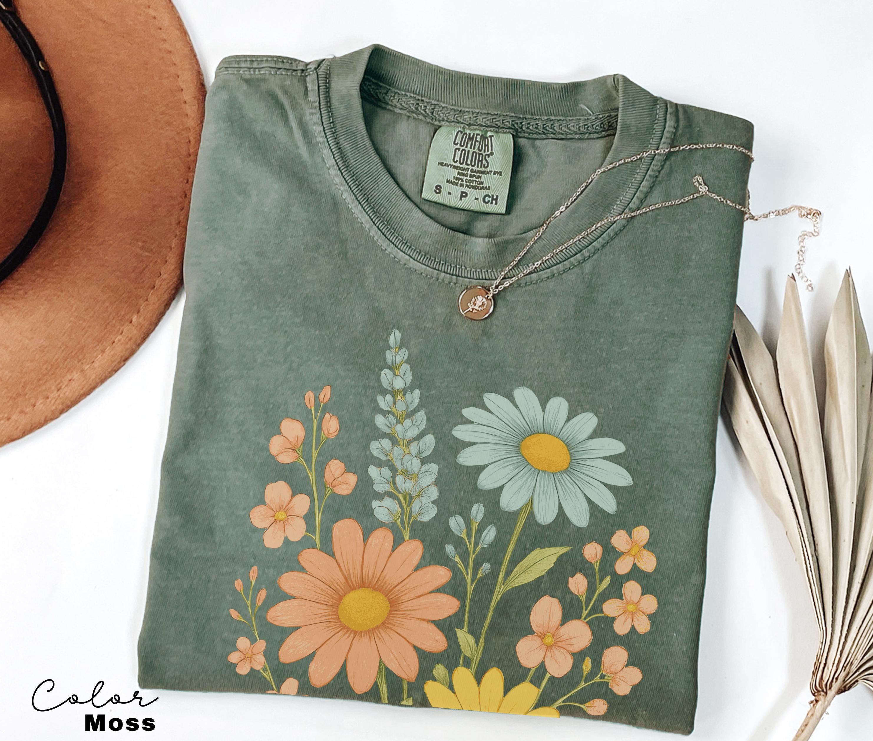 Sunflower Shirt, Comfort Colors Vintage Flowers Tshirt, Summer Wildflower Shirt, Boho Tee, Botanical Shirt, Sunflower Lover Gifts For Her