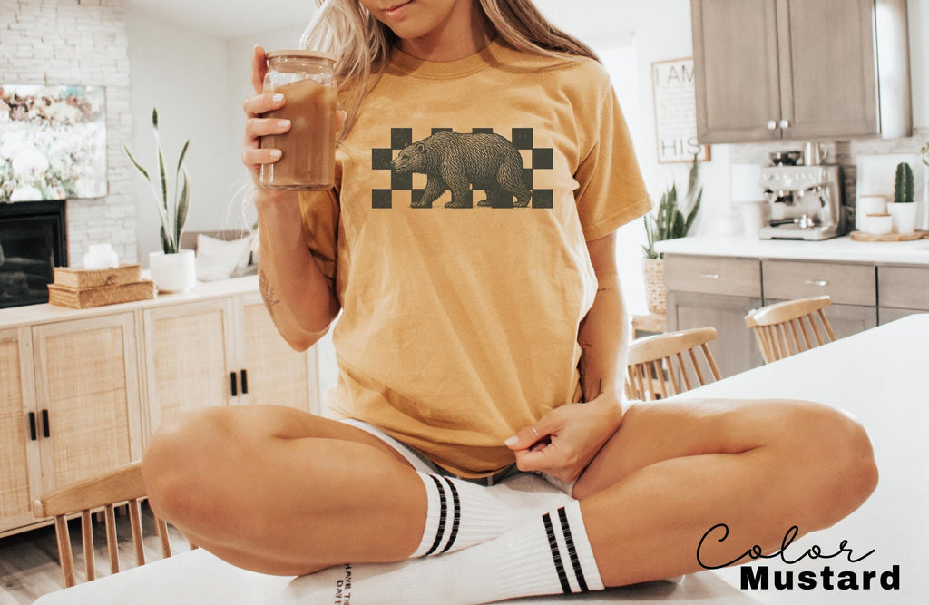 Retro Grizzly Bear Shirt, North American Wildlife Vintage 90s Unisex T-shirt, Nature Shirt, National Parks, Camping Tee, Forestcore, Hiking