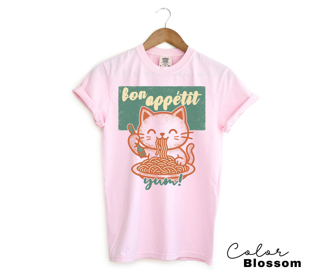 Ramen Noodle Cat Shirt, Cute Kitty Retro Style Graphic Tee, Bon Appetit Shirt, Cat Lover Tshirt, spaghetti shirt, Kitten Cat lover Retro Tee