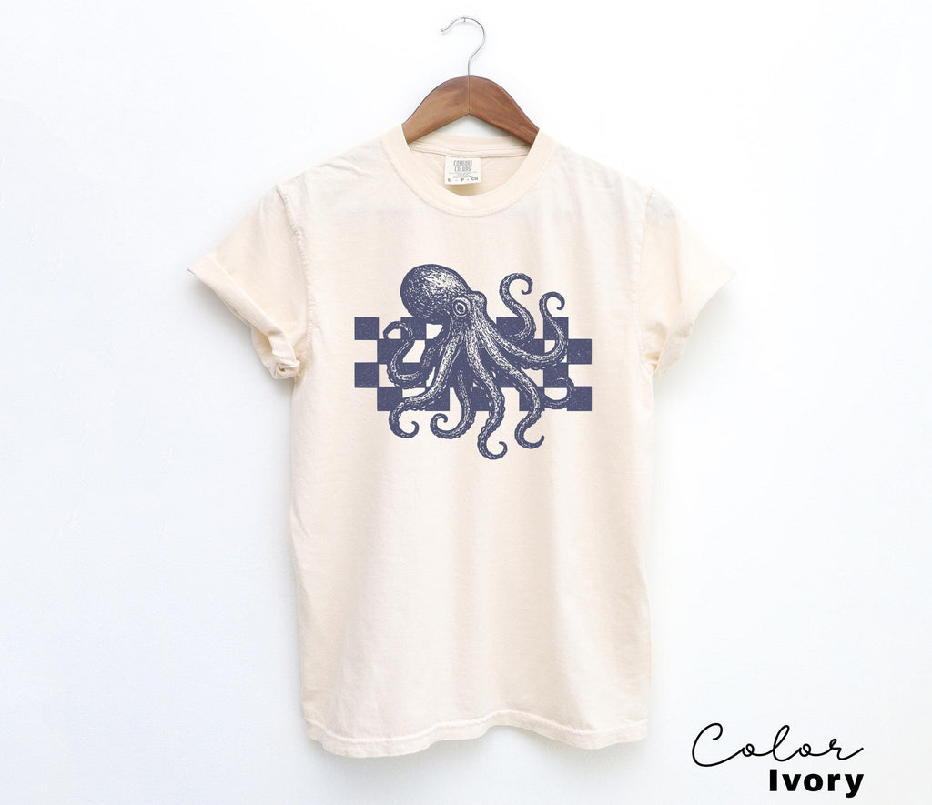 Octopus Shirt, 90s Vintage Style Tshirt, Retro Comfort Colors Y2k Ocean Shirt, Scuba Diver Gift, Ocean Animal Lover, Retro Ocean Animal Tee,