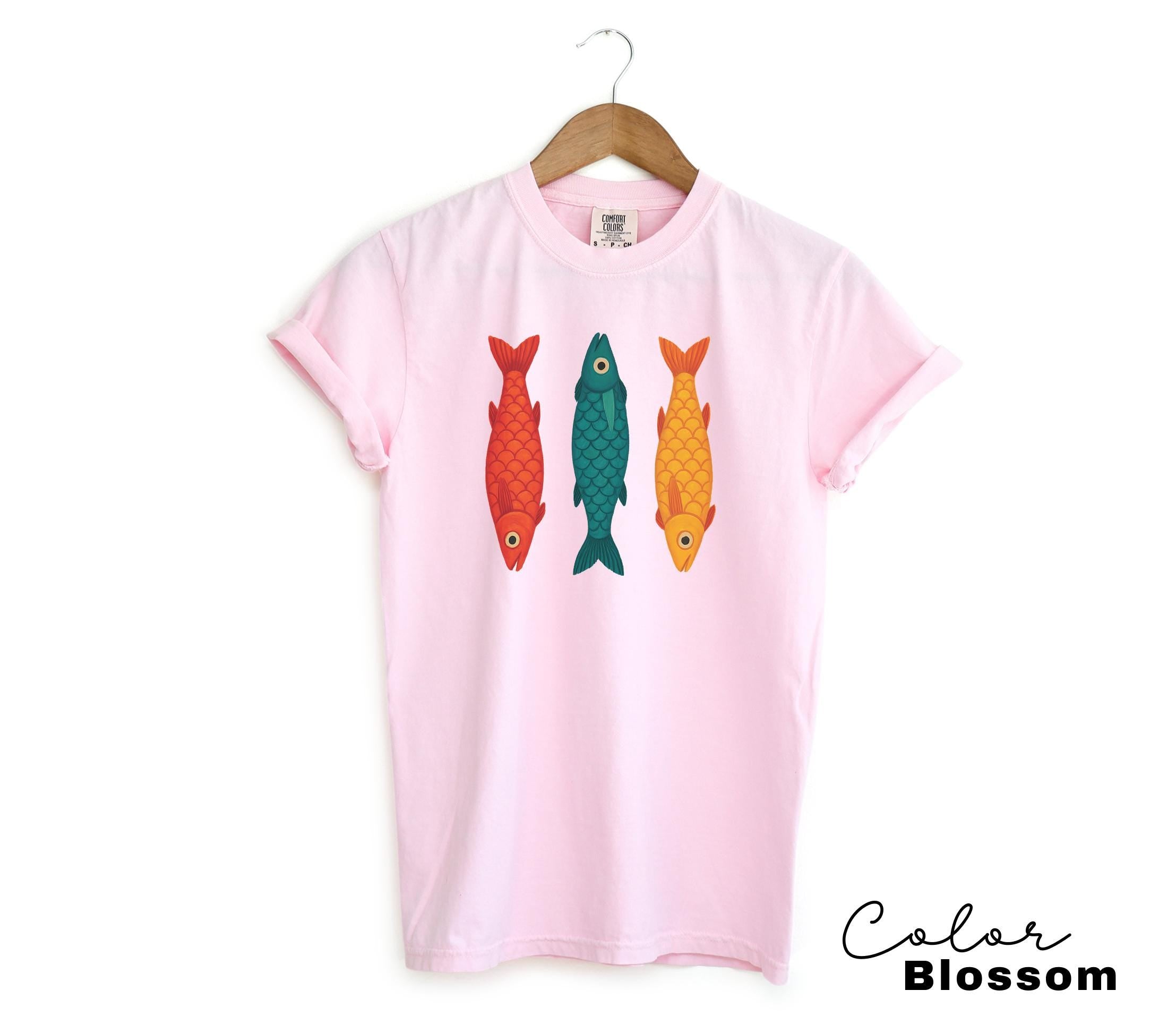 Fish Shirt, 90s Shirt Tomato Girl Tee Ocean Oversized Trendy Graphic Tshirt Summer Coastal Grandma Fisherman Aesthetic Colorful Fish