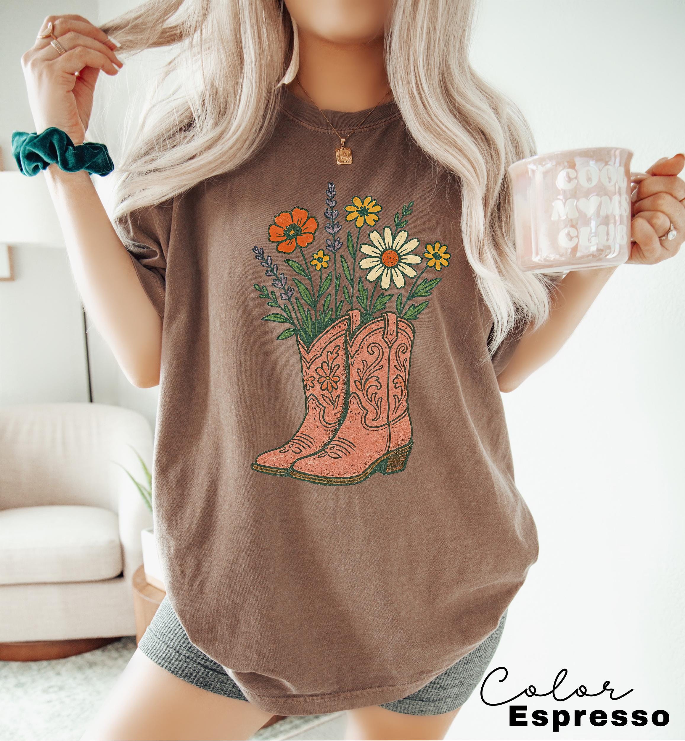 Cowgirl Boots Wildflowers Shirt, Retro Western Graphic Tee, Comfort Colors Country Girl T-Shirt, Rodeo Outfit, Gift for Her, Country Farm