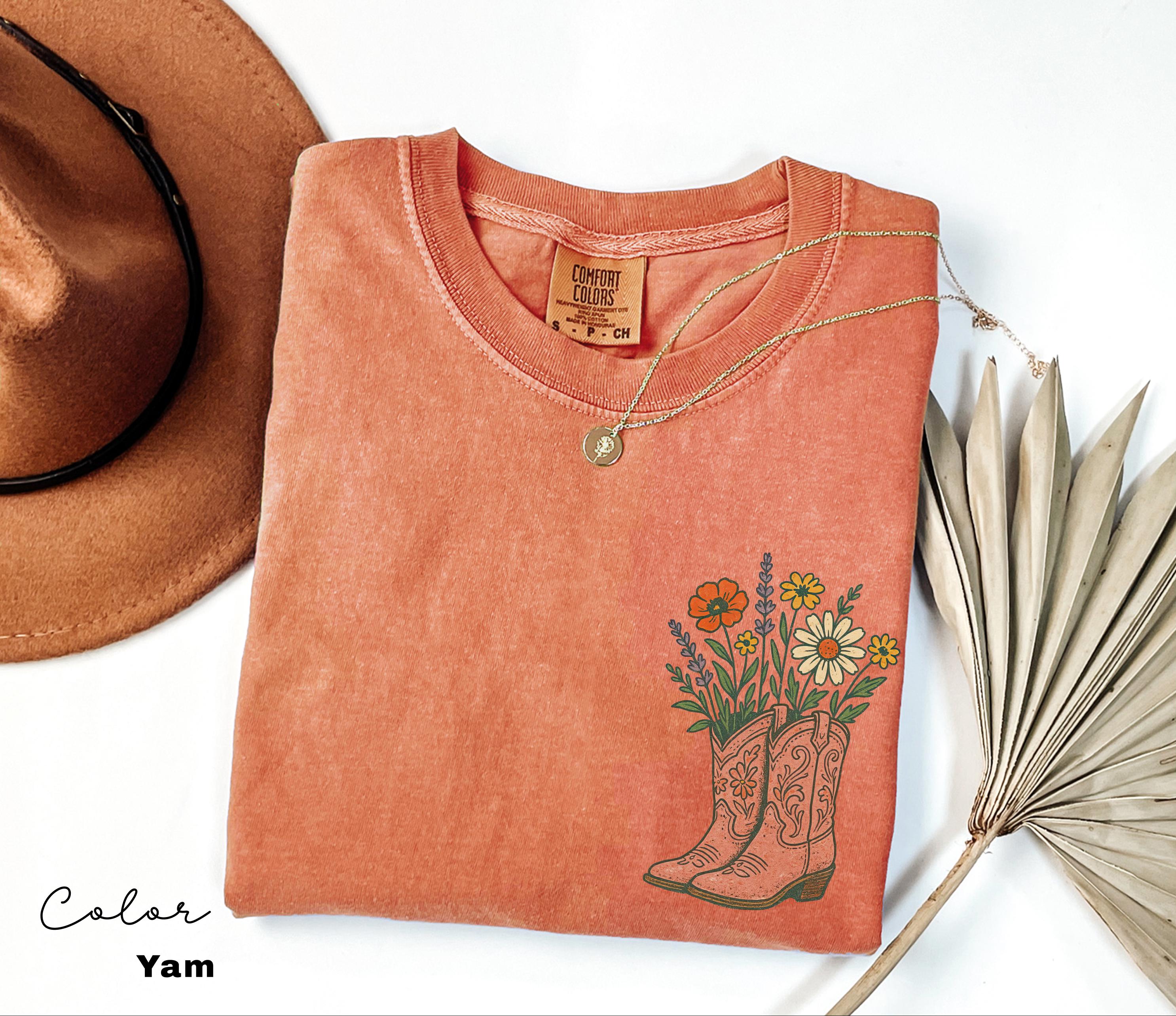 Cowgirl Boots Wildflowers Shirt, Retro Western Graphic Tee, Comfort Colors Country Girl T-Shirt, Rodeo Outfit, Gift for Her, Country Farm