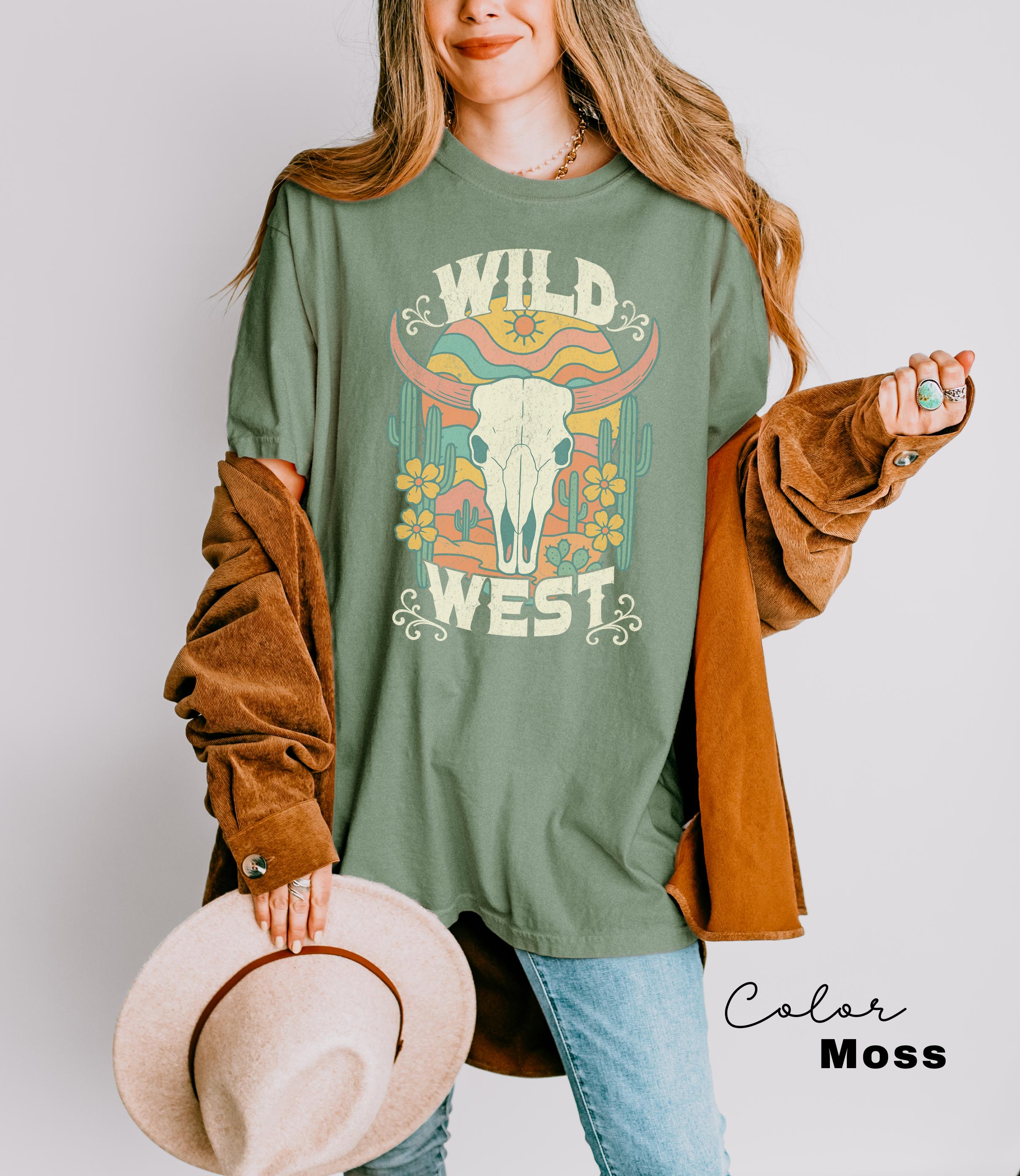 Wild West Bull Skull Shirt, Retro Western Desert Graphic Tee, Comfort Colors Cowgirl T-Shirt, Country Concert Outfit, Gift for Her,
