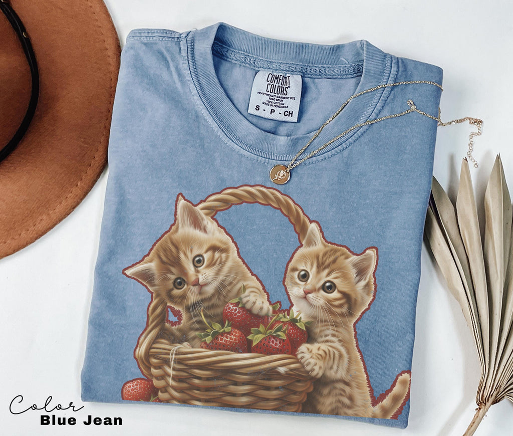 Strawberry Kittens Shirt, Summer Strawberry Shirt, Retro Style Cat Graphic Tee, Cute Comfort Colors, Cottagecore Shirt, Gift for Cat Lovers