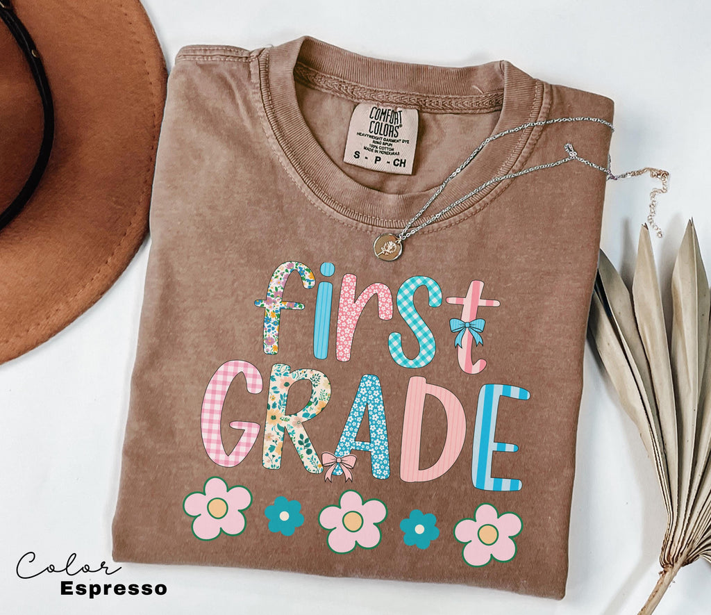 Comfort Colors First Grade Teacher Shirt, Back to School 1st Grade Tee, Teacher Appreciation Gift, Cute Elementary School T-shirt, Coquette