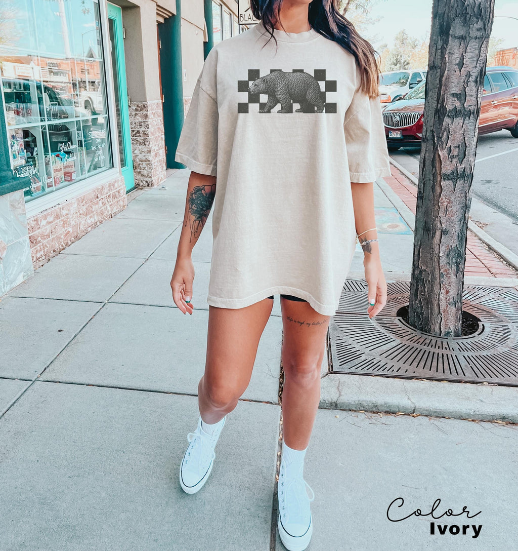 Retro Grizzly Bear Shirt, North American Wildlife Vintage 90s Unisex T-shirt, Nature Shirt, National Parks, Camping Tee, Forestcore, Hiking