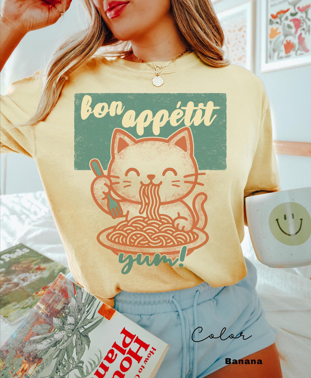 Ramen Noodle Cat Shirt, Cute Kitty Retro Style Graphic Tee, Bon Appetit Shirt, Cat Lover Tshirt, spaghetti shirt, Kitten Cat lover Retro Tee