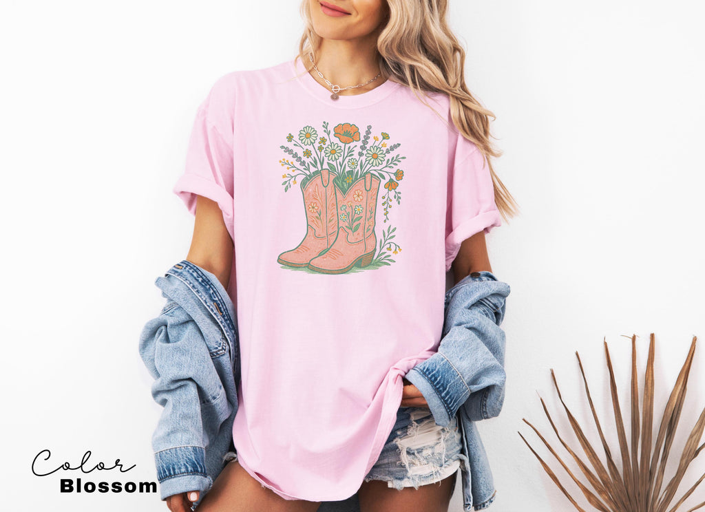 Cowgirl Boots Wildflowers Shirt, Retro Western Graphic Tee, Comfort Colors Country Girl T-Shirt, Rodeo Outfit, Gift for Her, Country Farm