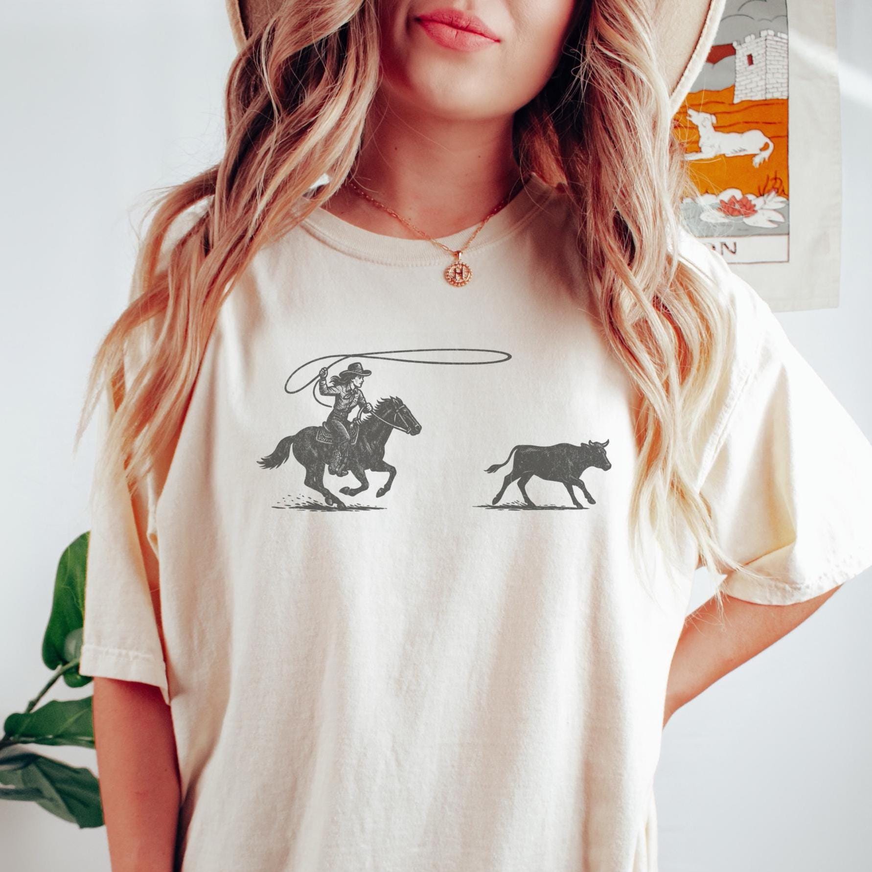 Cowgirl Roping Shirt, Retro Western Rodeo Graphic Tee, Comfort Colors Cowgirl T-Shirt, Country Girl Outfit, Cowboy, Gift Her, Farm Shirt