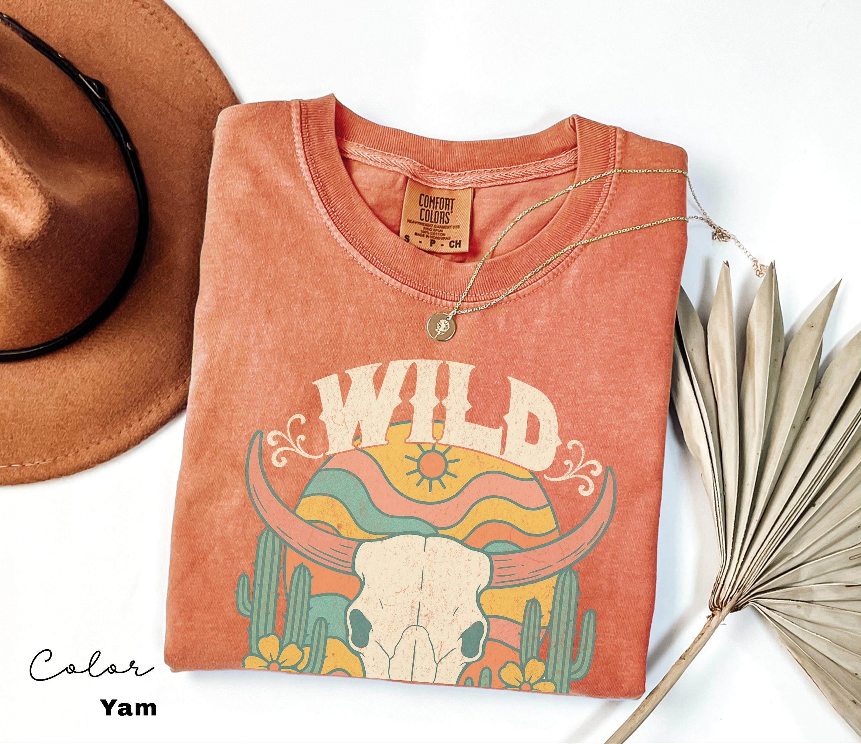 Wild West Bull Skull Shirt, Retro Western Desert Graphic Tee, Comfort Colors Cowgirl T-Shirt, Country Concert Outfit, Gift for Her,