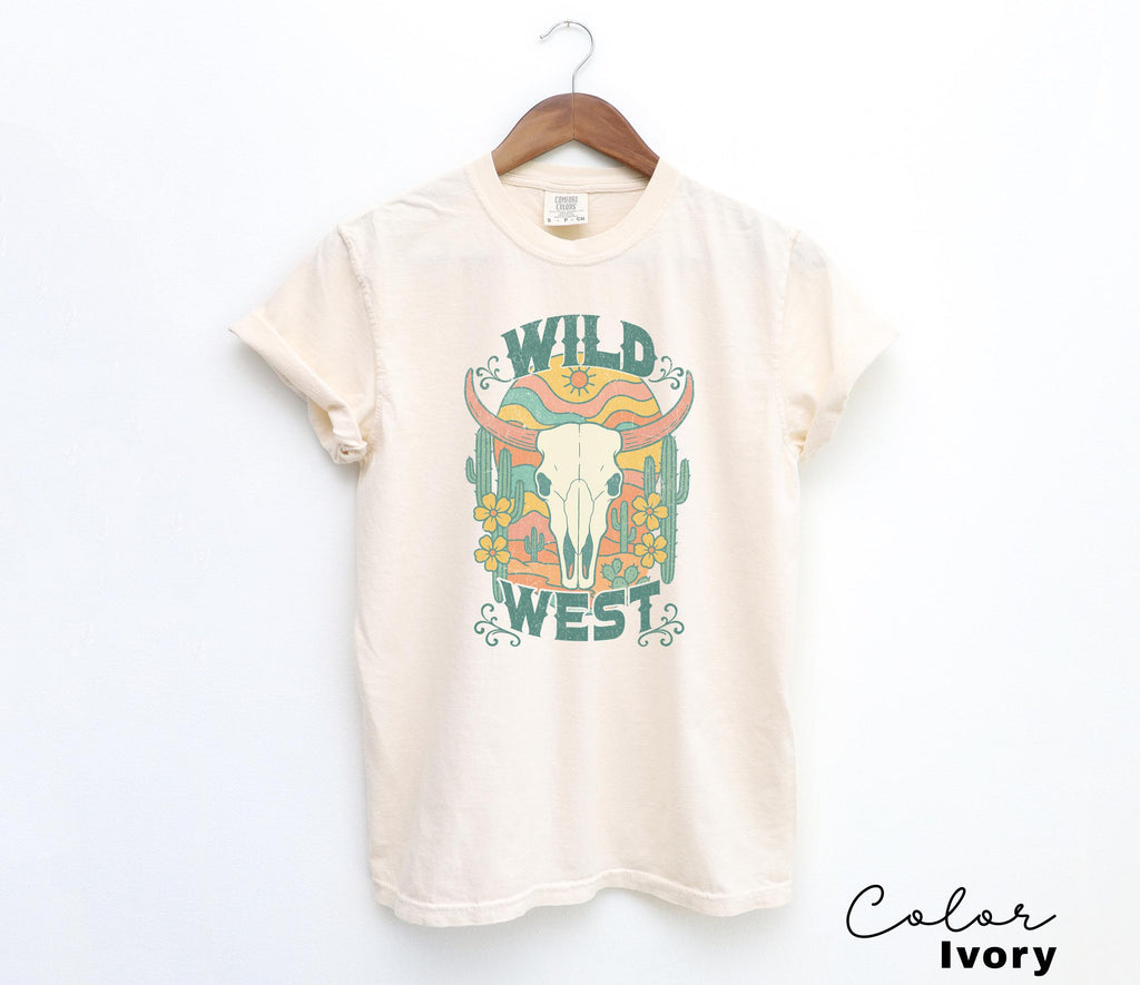 Wild West Bull Skull Shirt, Retro Western Desert Graphic Tee, Comfort Colors Cowgirl T-Shirt, Country Concert Outfit, Gift for Her,