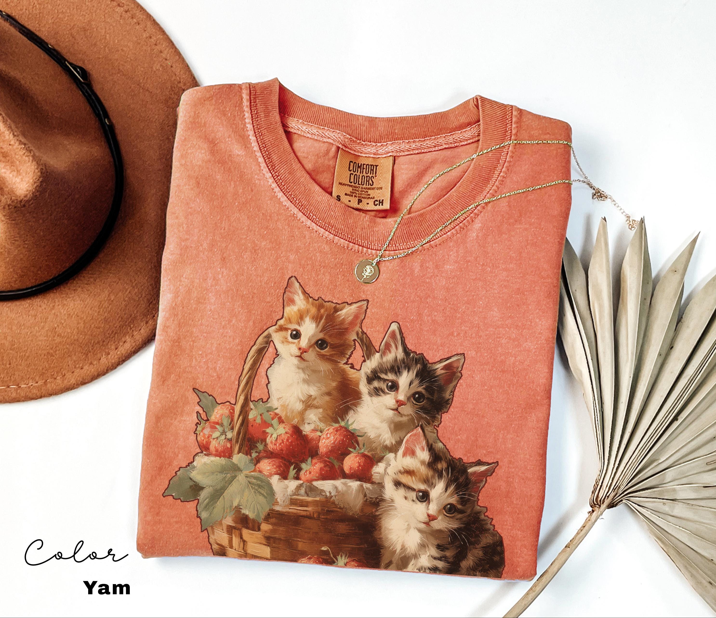 Strawberry Kittens Shirt, Summer Strawberry Shirt, Retro Style Cat Graphic Tee, Cute Comfort Colors, Cottagecore Shirt, Gift for Cat Lovers