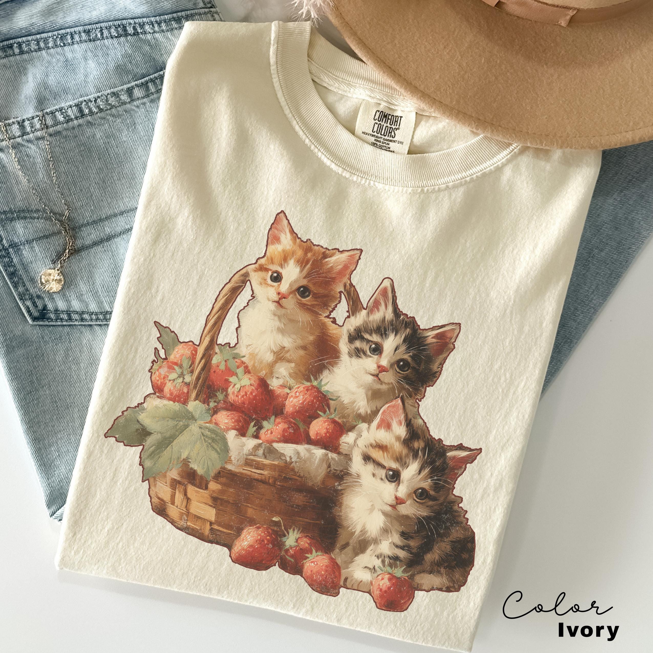 Strawberry Kittens Shirt, Summer Strawberry Shirt, Retro Style Cat Graphic Tee, Cute Comfort Colors, Cottagecore Shirt, Gift for Cat Lovers