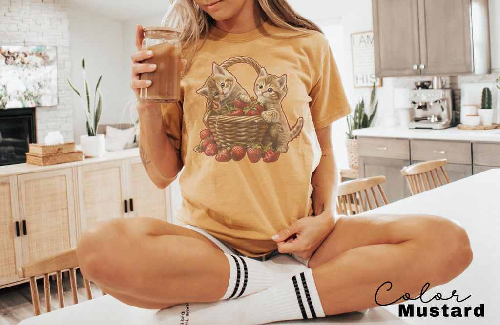Strawberry Kittens Shirt, Summer Strawberry Shirt, Retro Style Cat Graphic Tee, Cute Comfort Colors, Cottagecore Shirt, Gift for Cat Lovers