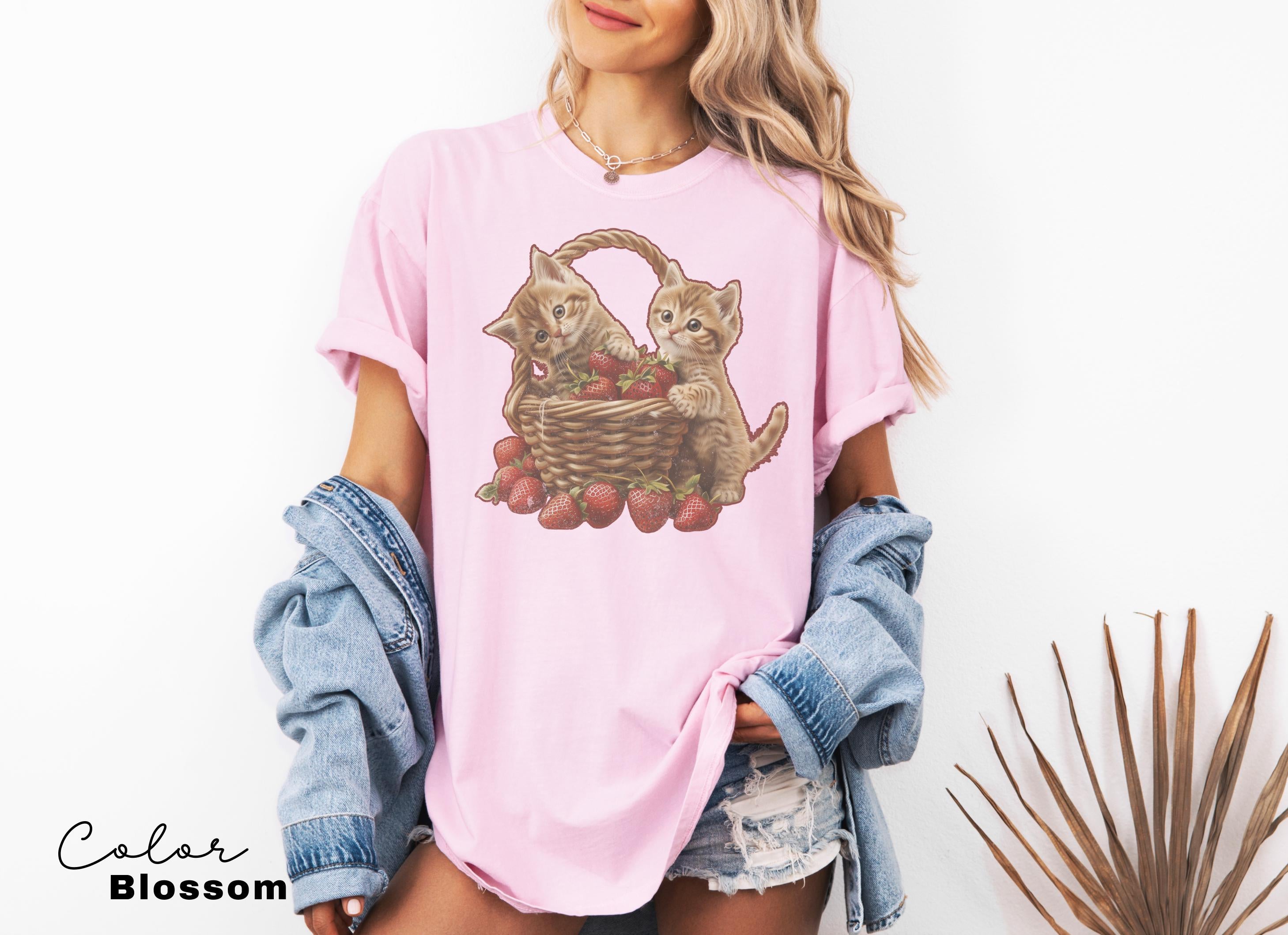 Strawberry Kittens Shirt, Summer Strawberry Shirt, Retro Style Cat Graphic Tee, Cute Comfort Colors, Cottagecore Shirt, Gift for Cat Lovers