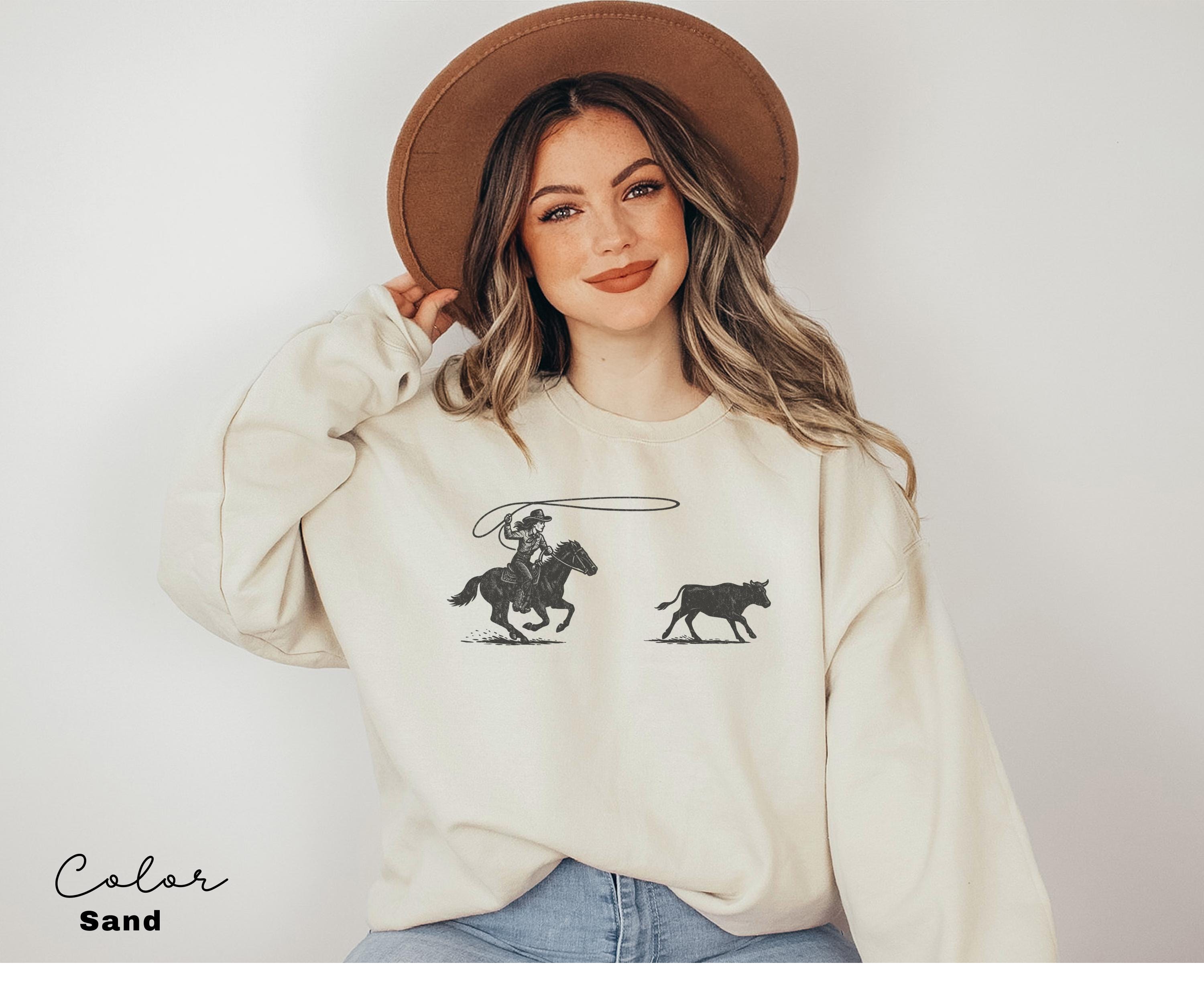 Cowgirl Roping Sweatshirt, Retro Western Rodeo Graphic Pullover, Cowboy Rodeo Sweatshirt, Country Girl Outfit, Gift for Her, Farm Sweatshirt