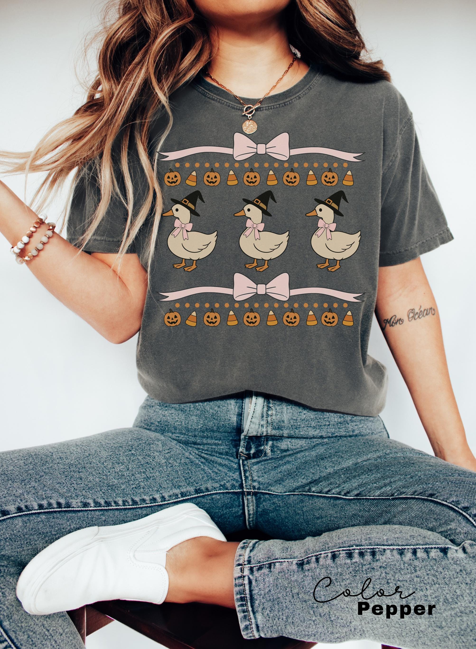 Halloween Coquette Goose Bow Shirt, Retro Goose Shirt, Cottagecore Halloween, Witch Goose, Funny Goose Tee, Trendy Halloween Gift,