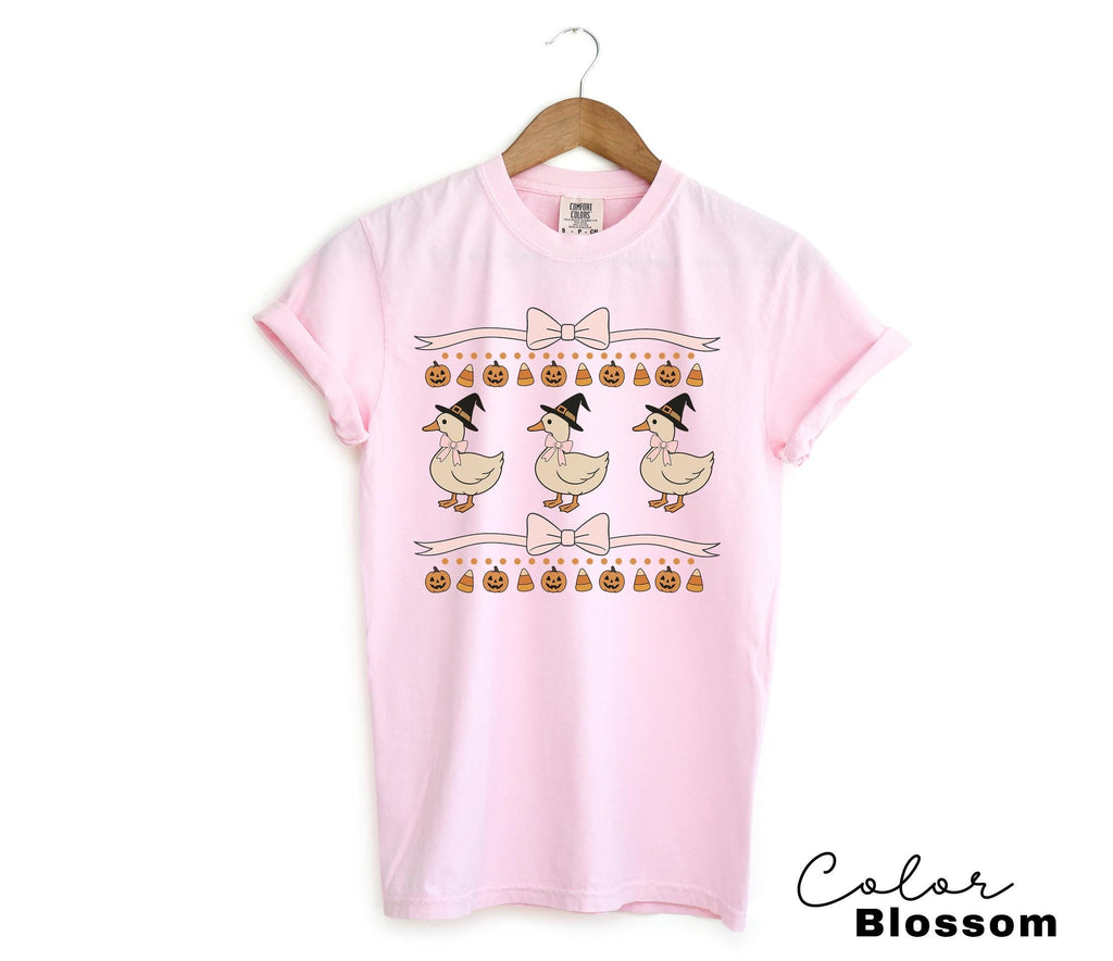 Halloween Coquette Goose Bow Shirt, Retro Goose Shirt, Cottagecore Halloween, Witch Goose, Funny Goose Tee, Trendy Halloween Gift,