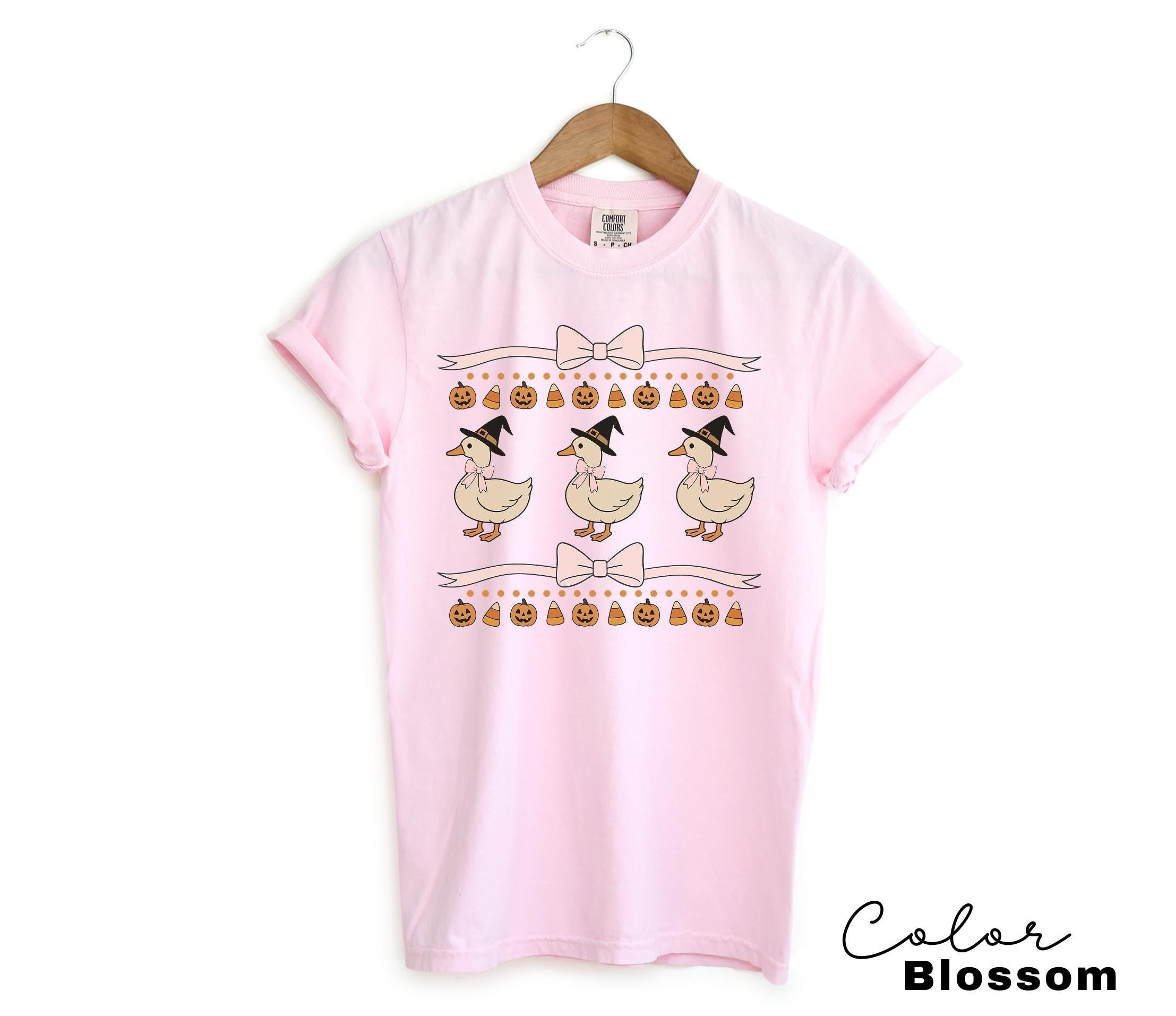 Halloween Coquette Goose Bow Shirt, Retro Goose Shirt, Cottagecore Halloween, Witch Goose, Funny Goose Tee, Trendy Halloween Gift,