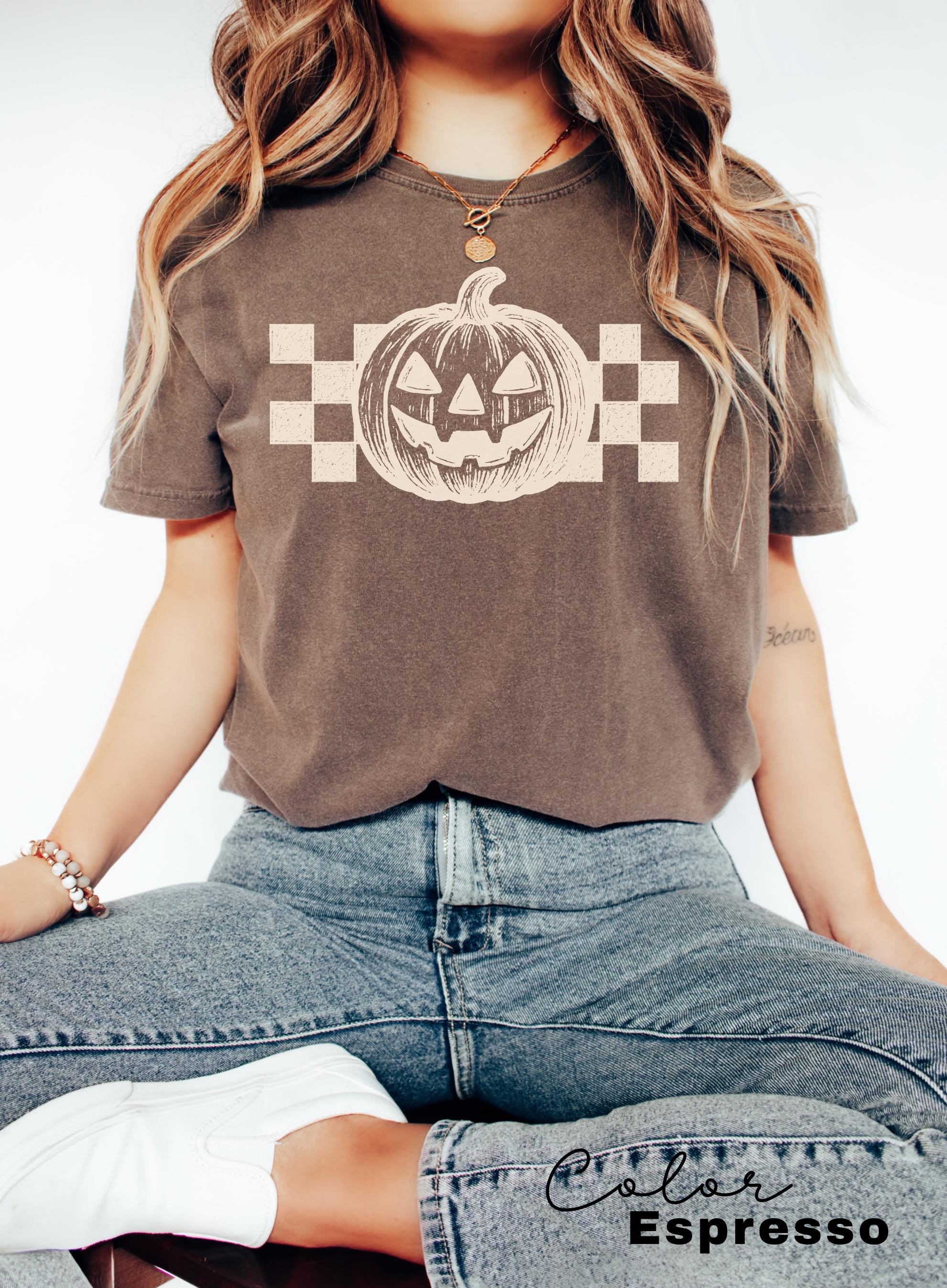 Halloween Cute Pumpkin Shirt, Jack O Lantern Shirt, Retro Halloween Tee, Women's Halloween Shirt, Fall Spooky, Comfort Colors, Oversized