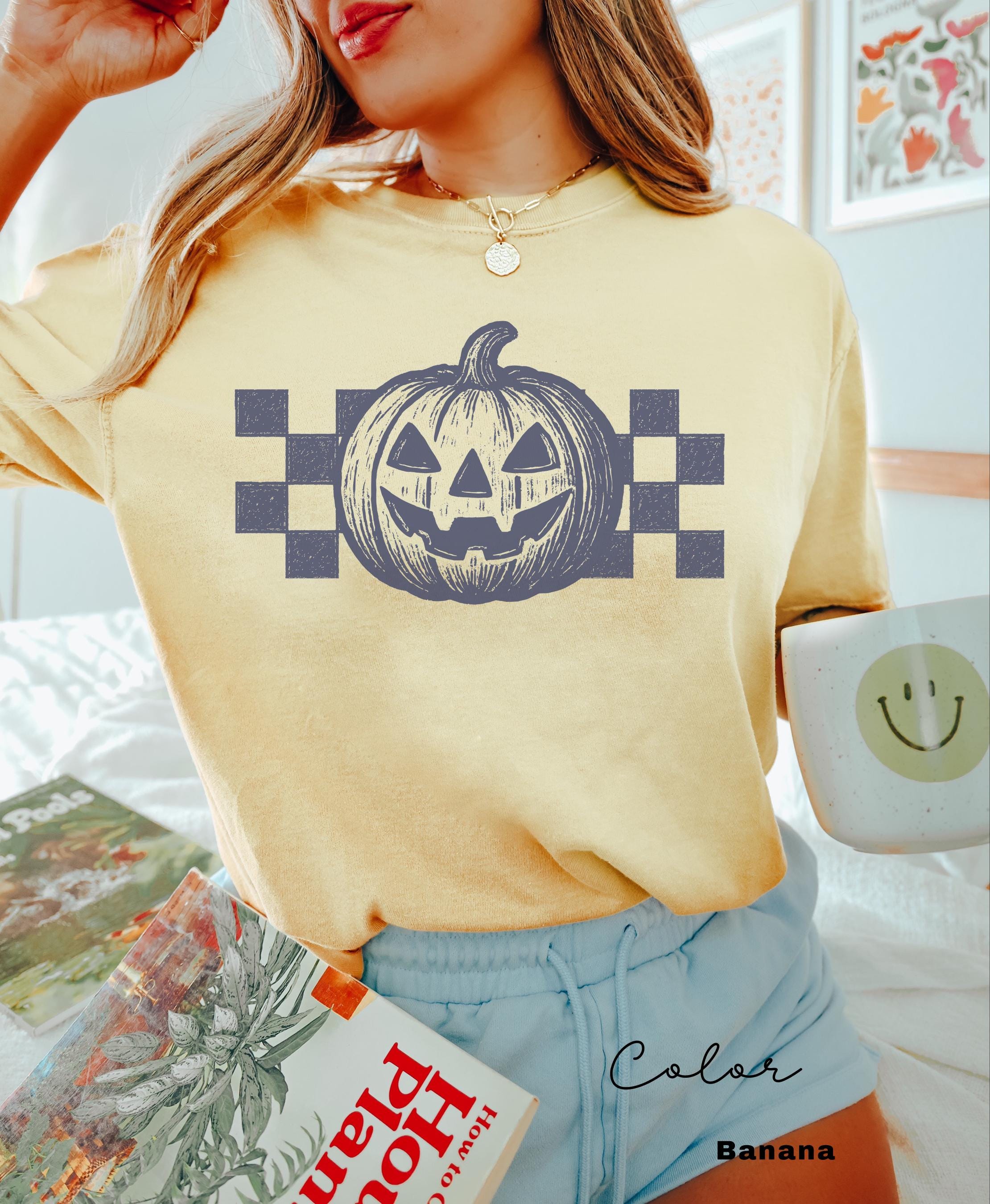 Halloween Cute Pumpkin Shirt, Jack O Lantern Shirt, Retro Halloween Tee, Women's Halloween Shirt, Fall Spooky, Comfort Colors, Oversized