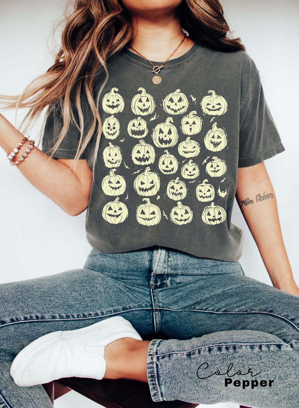 Retro Halloween Jack O Lantern Pumpkin Shirt, 90s Halloween Shirt, Spooky Season, Halloween Tee, Pumpkin Shirt, Halloween Doodle Tee,