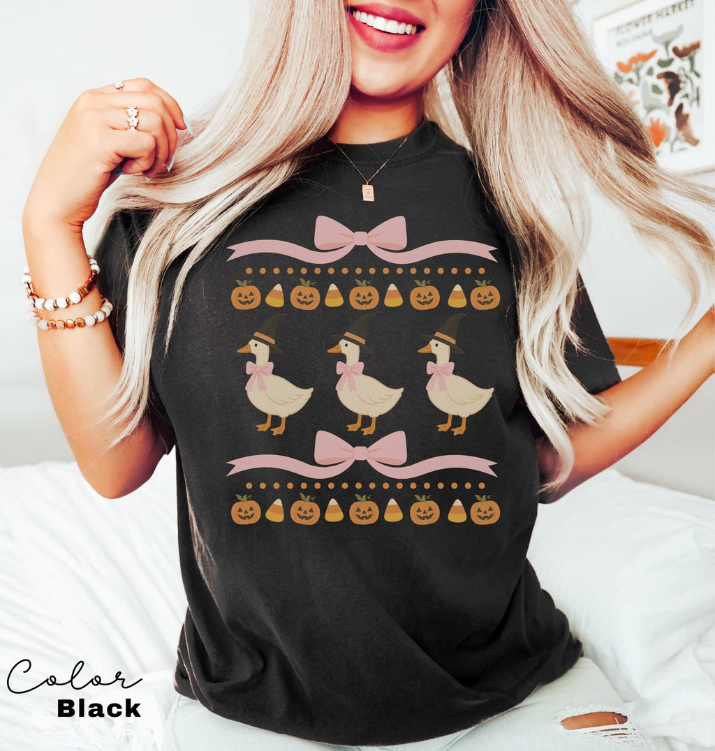 Halloween Coquette Goose Bow Shirt, Retro Goose Shirt, Cottagecore Halloween, Witch Goose, Funny Goose Tee, Trendy Halloween Gift,