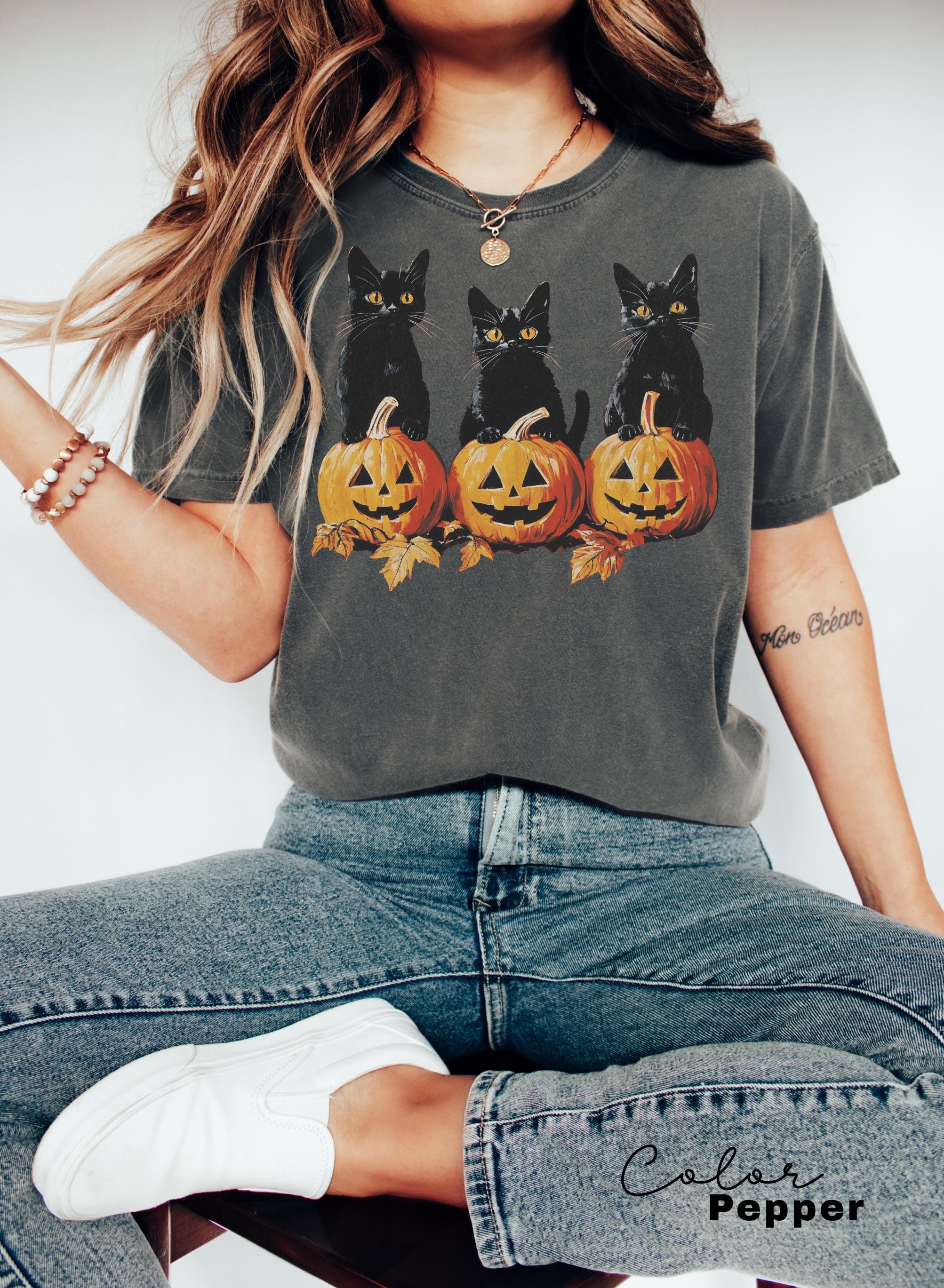 Spooky Cat Halloween Shirt, Vintage 90s Halloween Cat Shirt, Retro Cat Shirt, Halloween Shirt, Black Cat Halloween Tee, Spooky Season Shirt