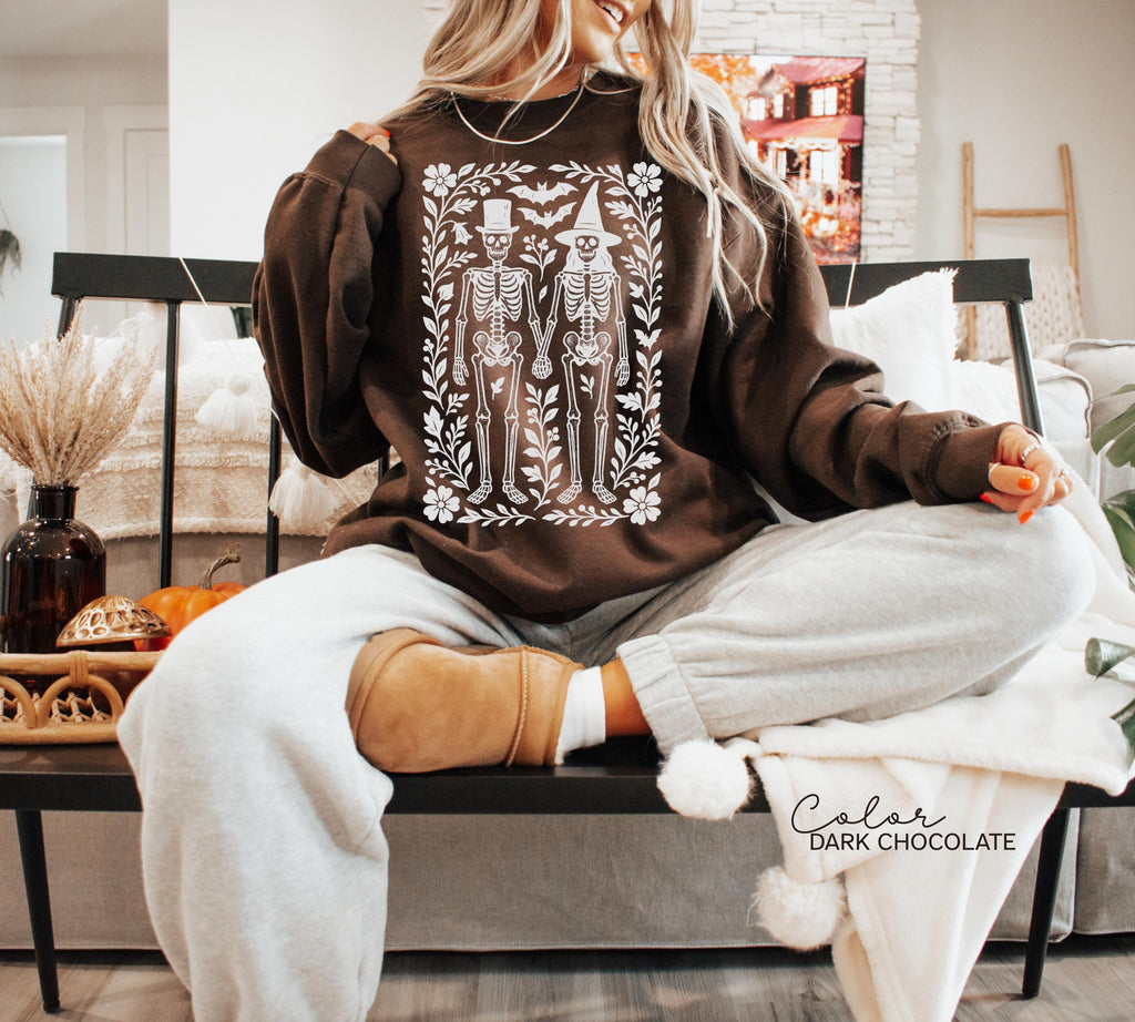 Skeleton 90s Vintage Style Sweatshirt, Retro Halloween Pullover, Skeleton Halloween Crewneck, Boho Cottagecore Halloween, Spooky Season