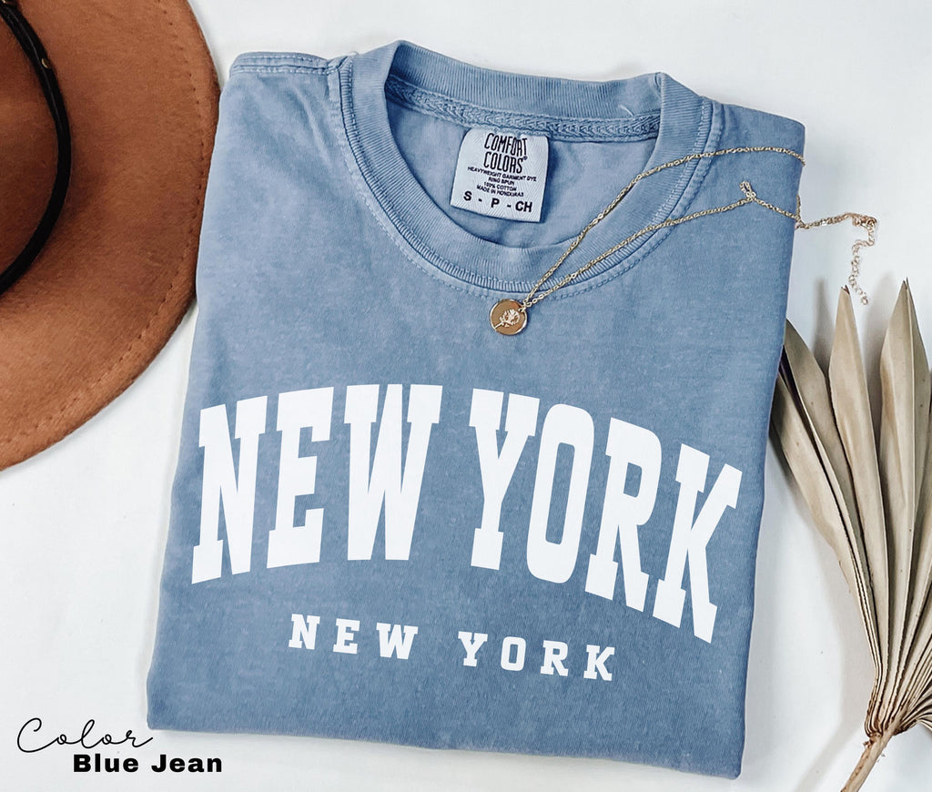 New York Shirt, NYC Shirt, Comfort Colors, Vintage Varsity Aesthetic, Trendy Travel Destination Gift, New York Tshirt, NYC, Preppy Trendy,