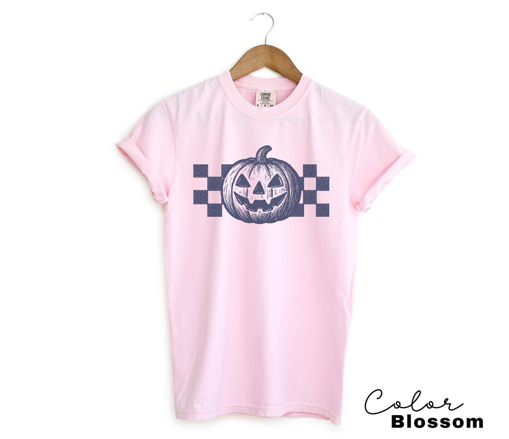 Halloween Cute Pumpkin Shirt, Jack O Lantern Shirt, Retro Halloween Tee, Women's Halloween Shirt, Fall Spooky, Comfort Colors, Oversized