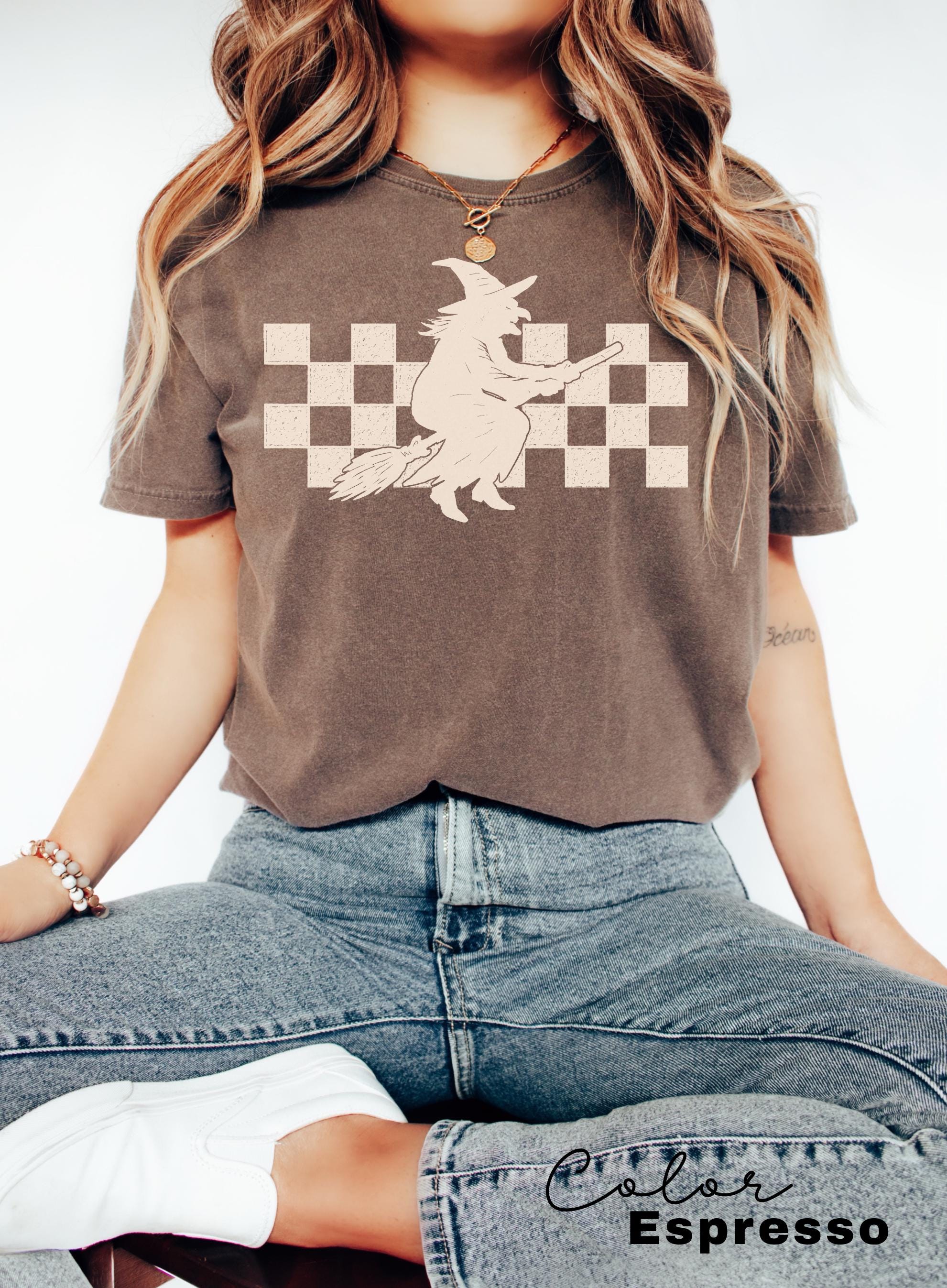 Retro Halloween Witch Shirt, Funny Witch Shirt, Halloween Women Shirt, Witchy Vibes Shirt, Halloween Party Shirt, Vintage Halloween