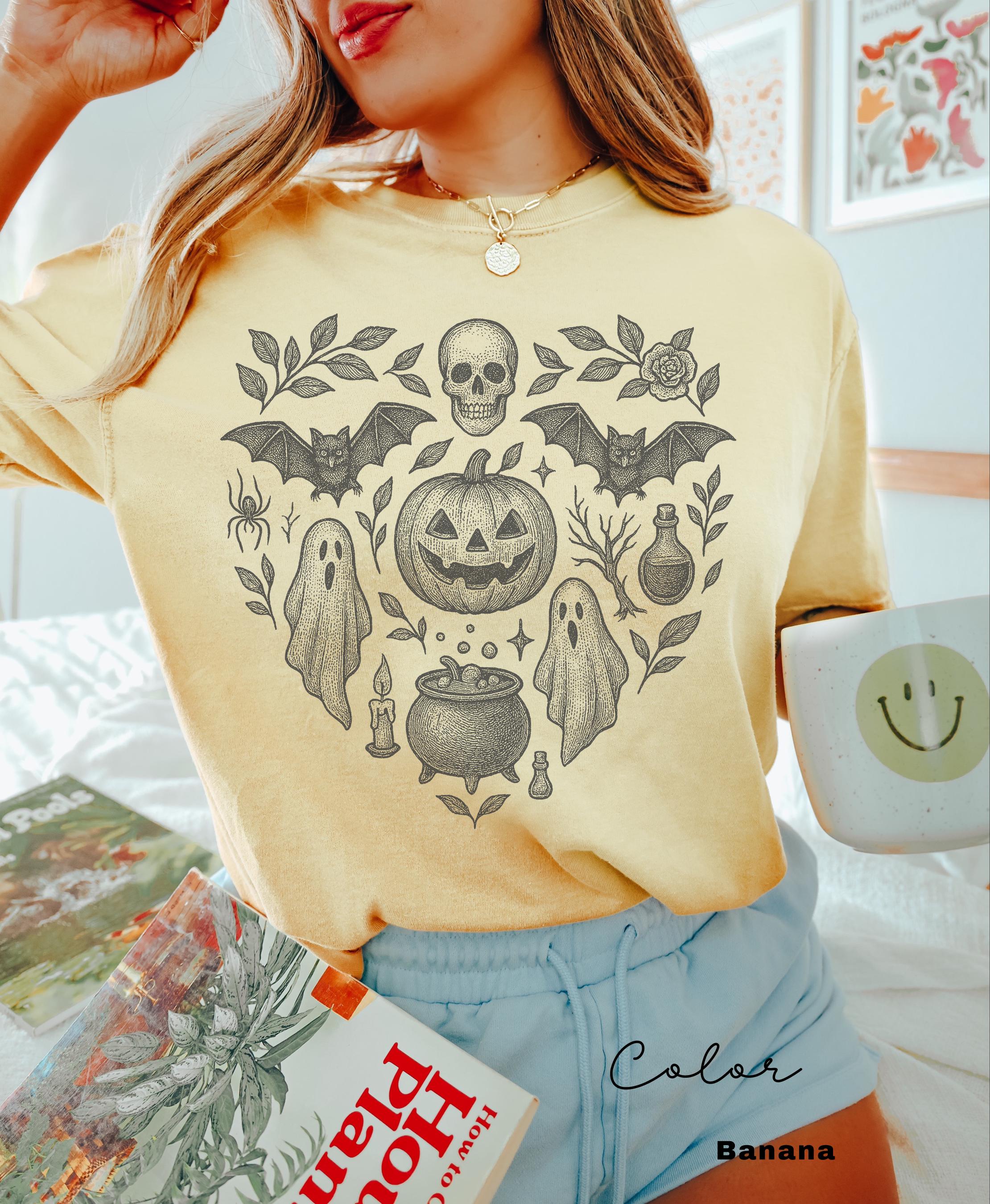 Vintage Retro Halloween Jack O Lantern Pumpkin Shirt, Bat Shirt, Ghost Halloween Shirt, Bats Shirt, Spooky Season, Halloween Heart Tee