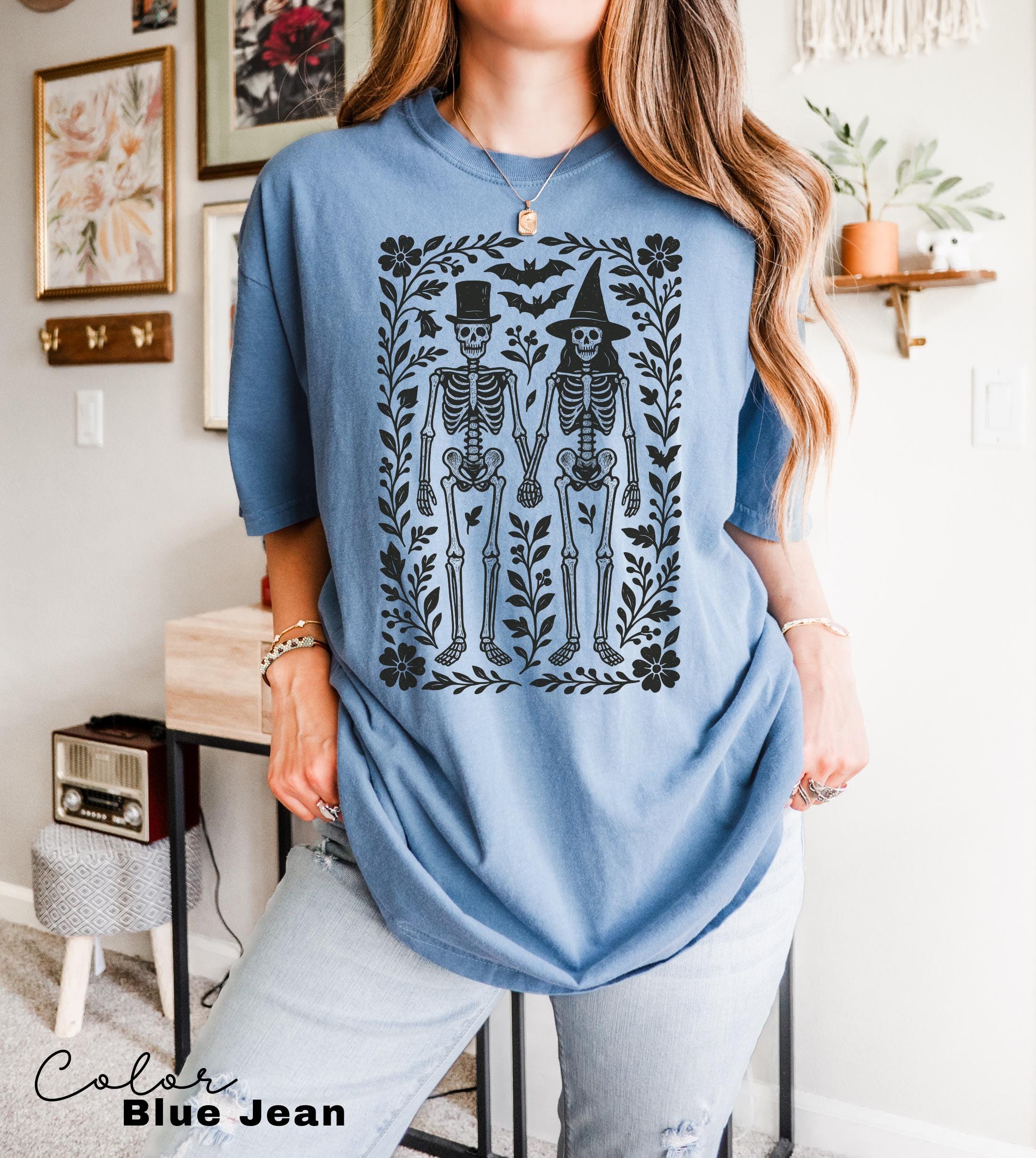 Comfort Colors Skeleton 90s Vintage Style Tshirt, Retro Halloween Tee, Skeleton Halloween Shirt, Boho Cottagecore Halloween, Spooky Season,