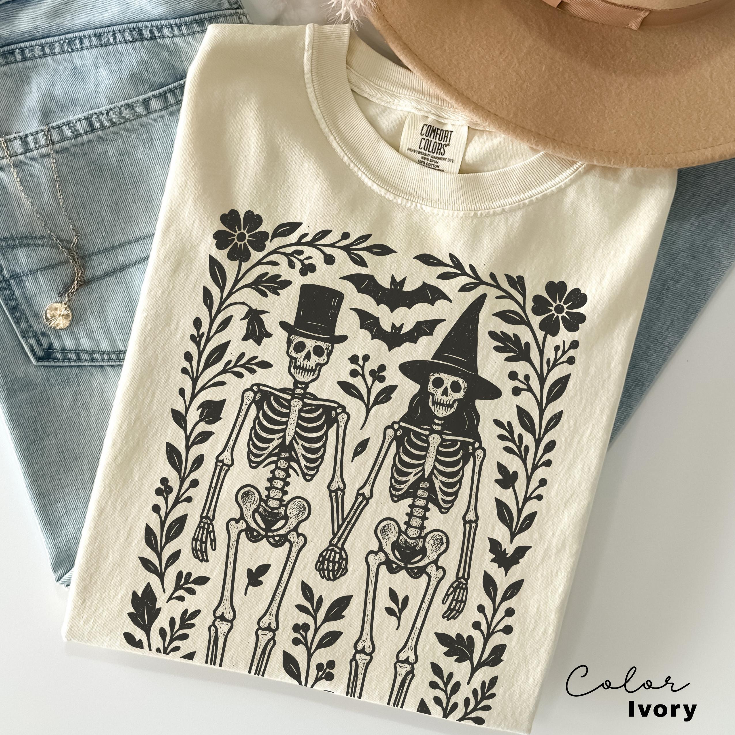 Comfort Colors Skeleton 90s Vintage Style Tshirt, Retro Halloween Tee, Skeleton Halloween Shirt, Boho Cottagecore Halloween, Spooky Season,