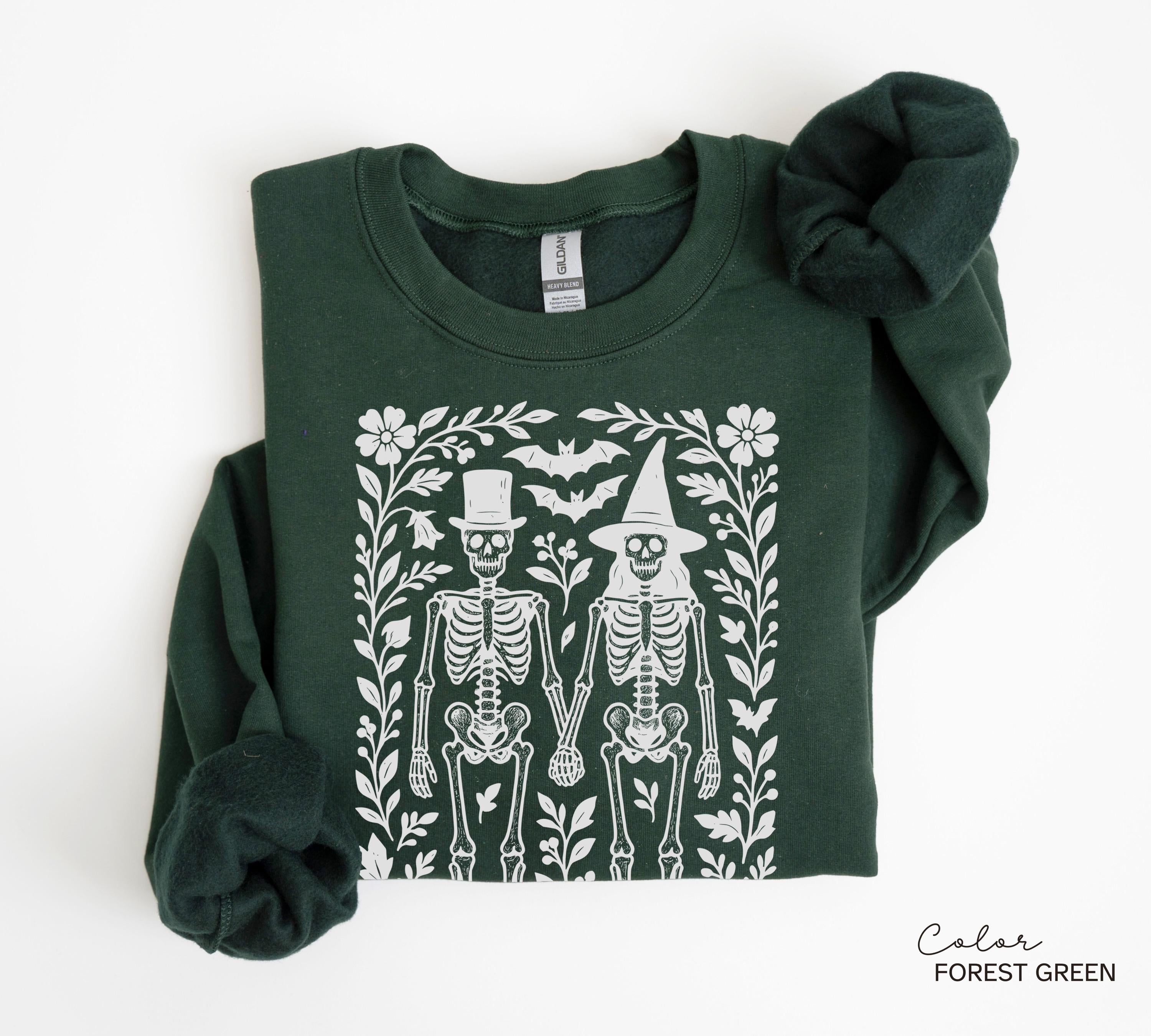 Skeleton 90s Vintage Style Sweatshirt, Retro Halloween Pullover, Skeleton Halloween Crewneck, Boho Cottagecore Halloween, Spooky Season