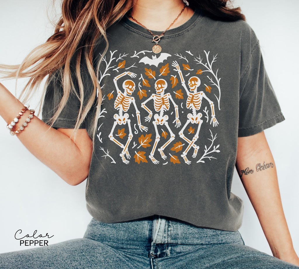 Skeleton Halloween Retro Shirt, Boho Cottagecore, Floral Halloween, Oversized, Comfort Colors, Crewneck Tee, Halloween Party, Spooky