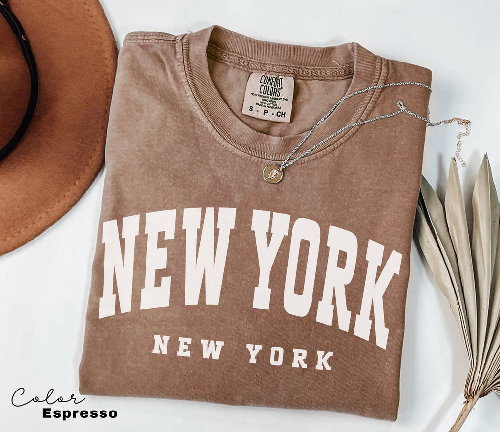 New York Shirt, NYC Shirt, Comfort Colors, Vintage Varsity Aesthetic, Trendy Travel Destination Gift, New York Tshirt, NYC, Preppy Trendy,