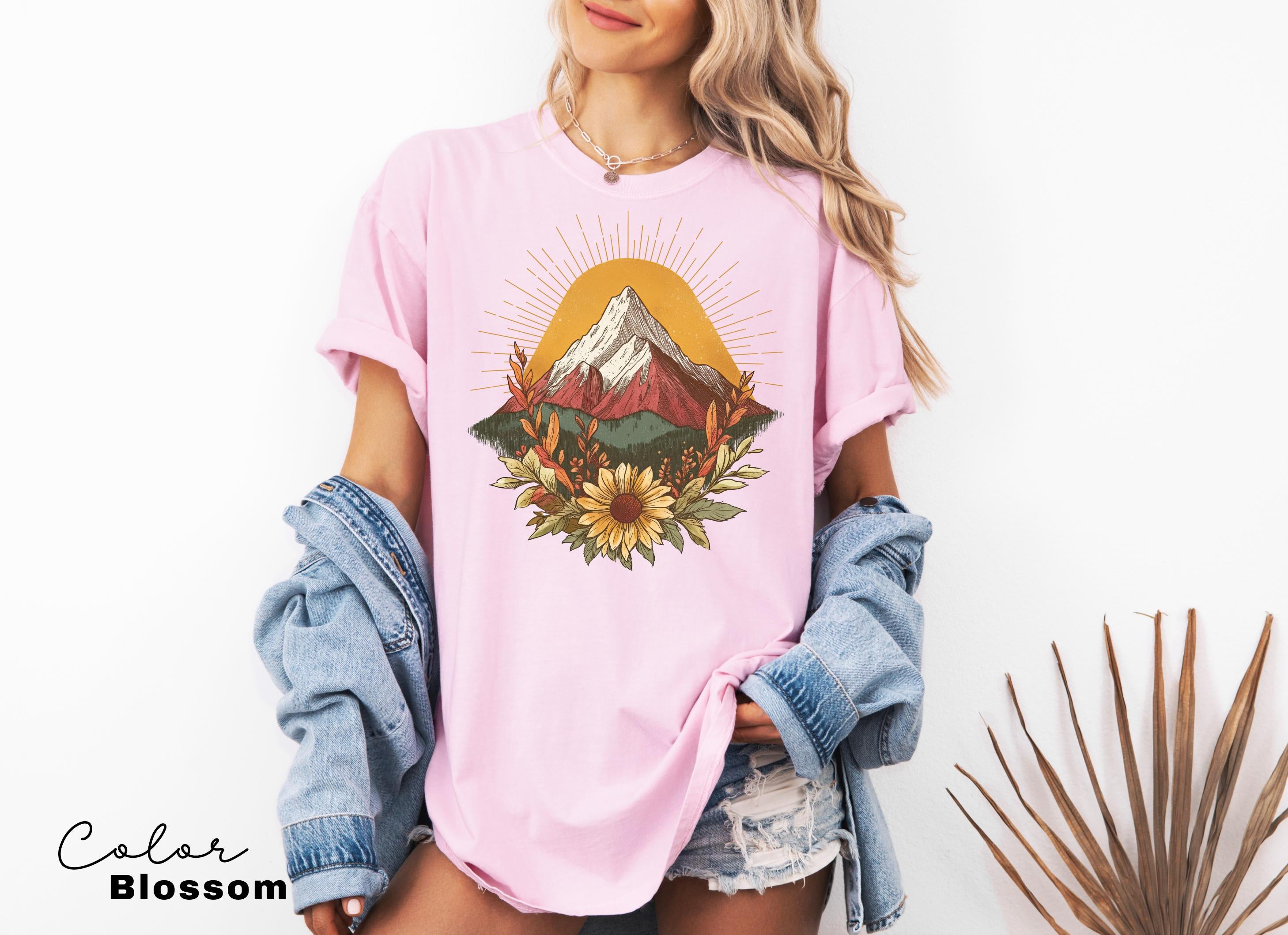Mountain Nature Shirt, Nature Shirt, Comfort Colors, Mountain Shirt, Nature Hiking Shirt, Outdoor Lover Shirt, National Parks,boho nature