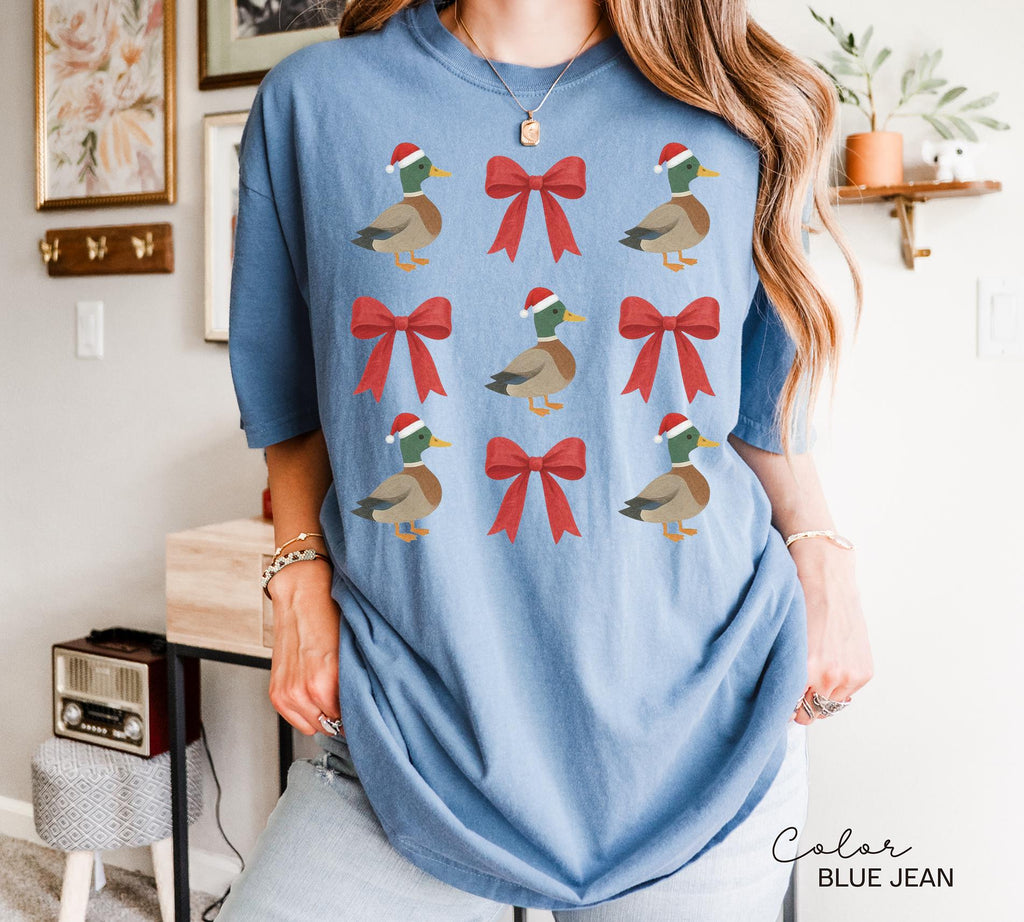 Christmas Duck Bow Shirt, Duck Christmas Shirt, Funny Christmas T-shirt, Cute Holiday Tee, Xmas Gift,
