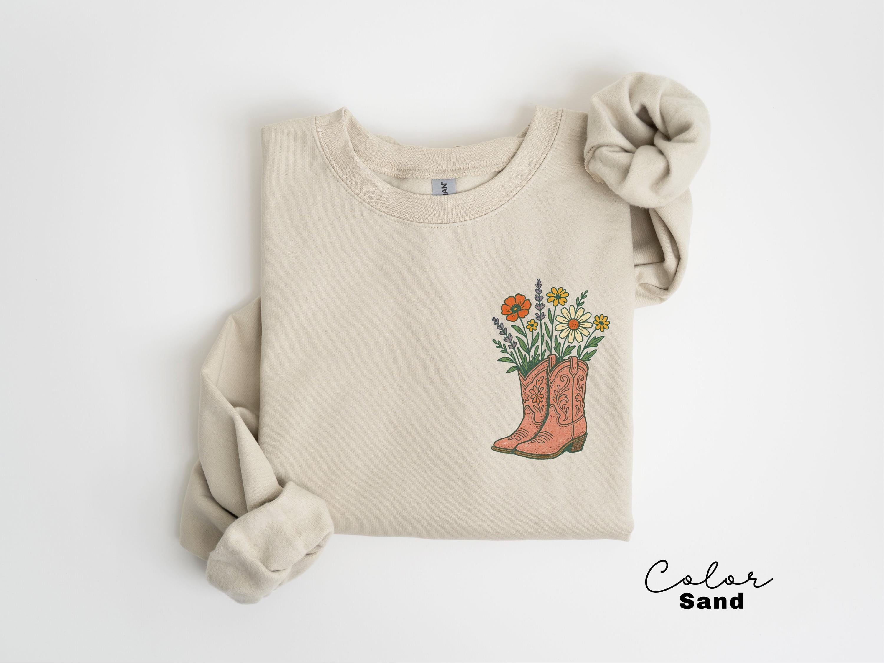 Cowgirl Boots Wildflowers Sweatshirt, Retro Western, Country Girl Sweatshirt, Rodeo Outfit, Gift for Her, Country Farm Crewneck, Floral