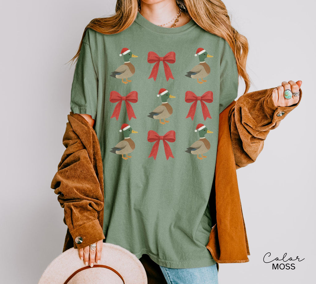 Christmas Duck Bow Shirt, Duck Christmas Shirt, Funny Christmas T-shirt, Cute Holiday Tee, Xmas Gift,