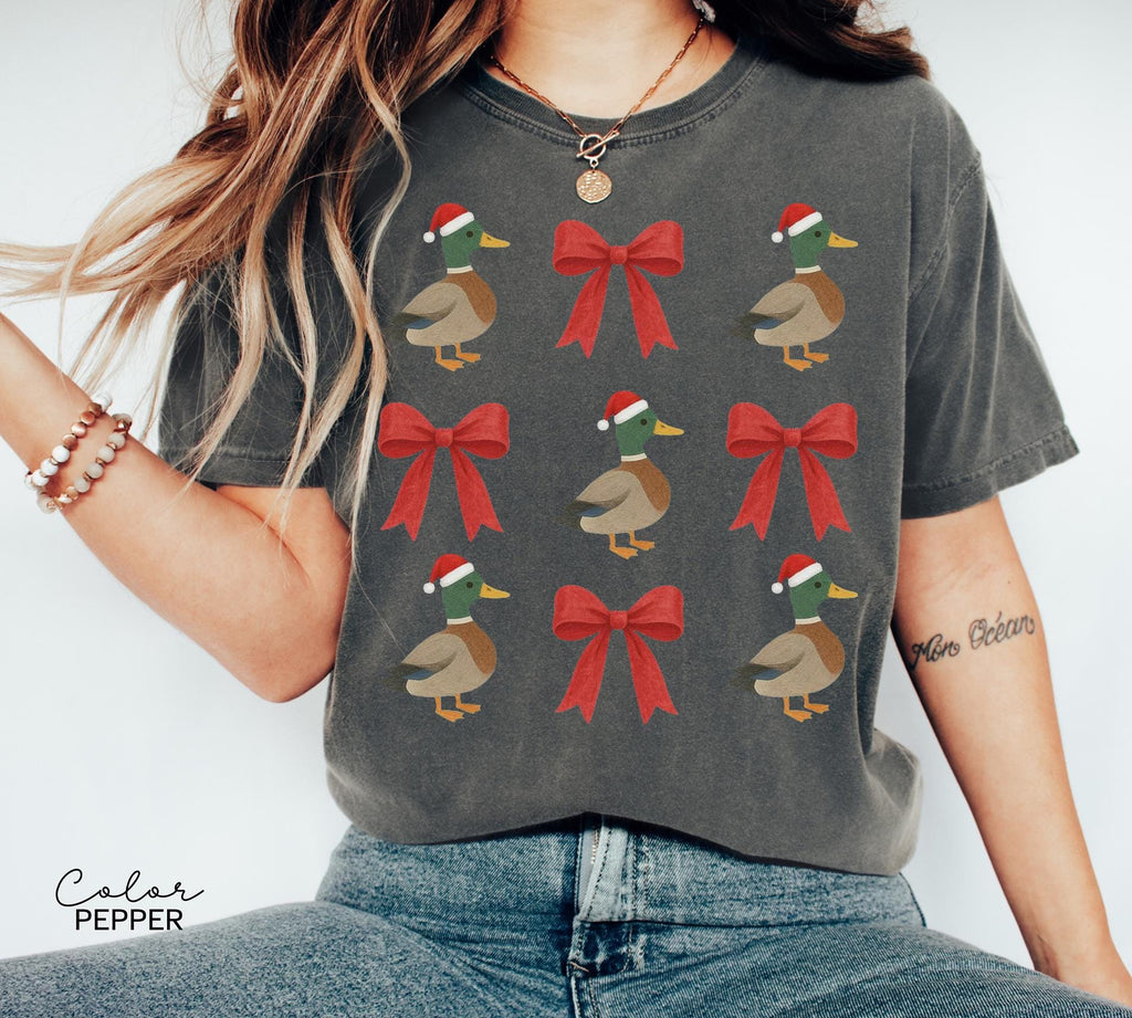 Christmas Duck Bow Shirt, Duck Christmas Shirt, Funny Christmas T-shirt, Cute Holiday Tee, Xmas Gift,