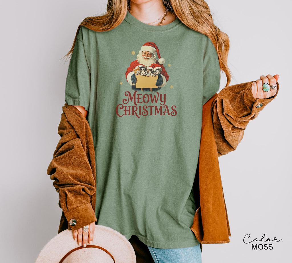 Retro Christmas Cat Santa Shirt, Meowy Christmas Gift, Merry Christmas Shirt, Womens Holiday t-shirt, Cat Lover Gift, Comfort Colors