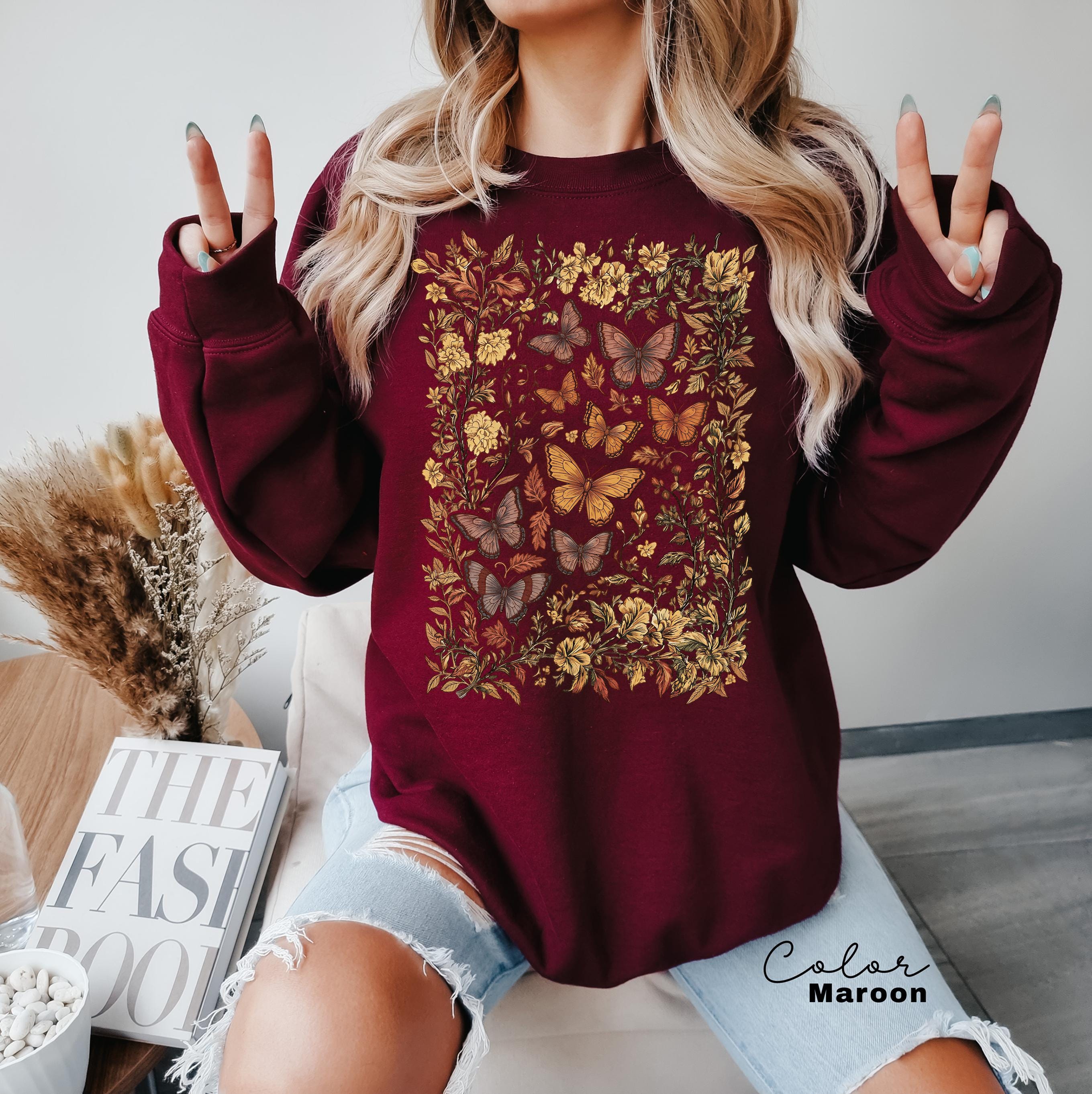 Vintage Pressed Flowers and Butterfly Sweatshirt, Boho Cottagecore Crewneck, Botanical Floral Tee Wildflowers Shirt Gift for Gardener Floral