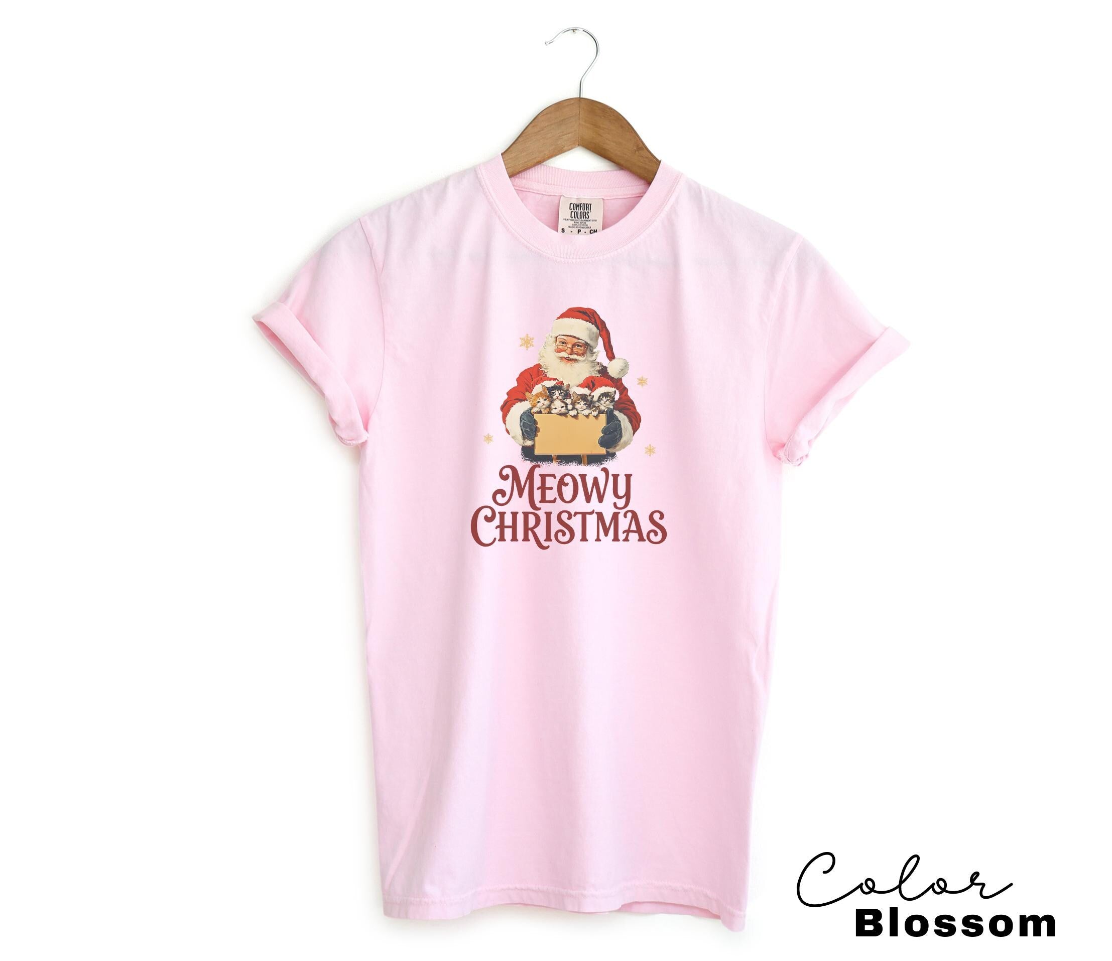 Retro Christmas Cat Santa Shirt, Meowy Christmas Gift, Merry Christmas Shirt, Womens Holiday t-shirt, Cat Lover Gift, Comfort Colors